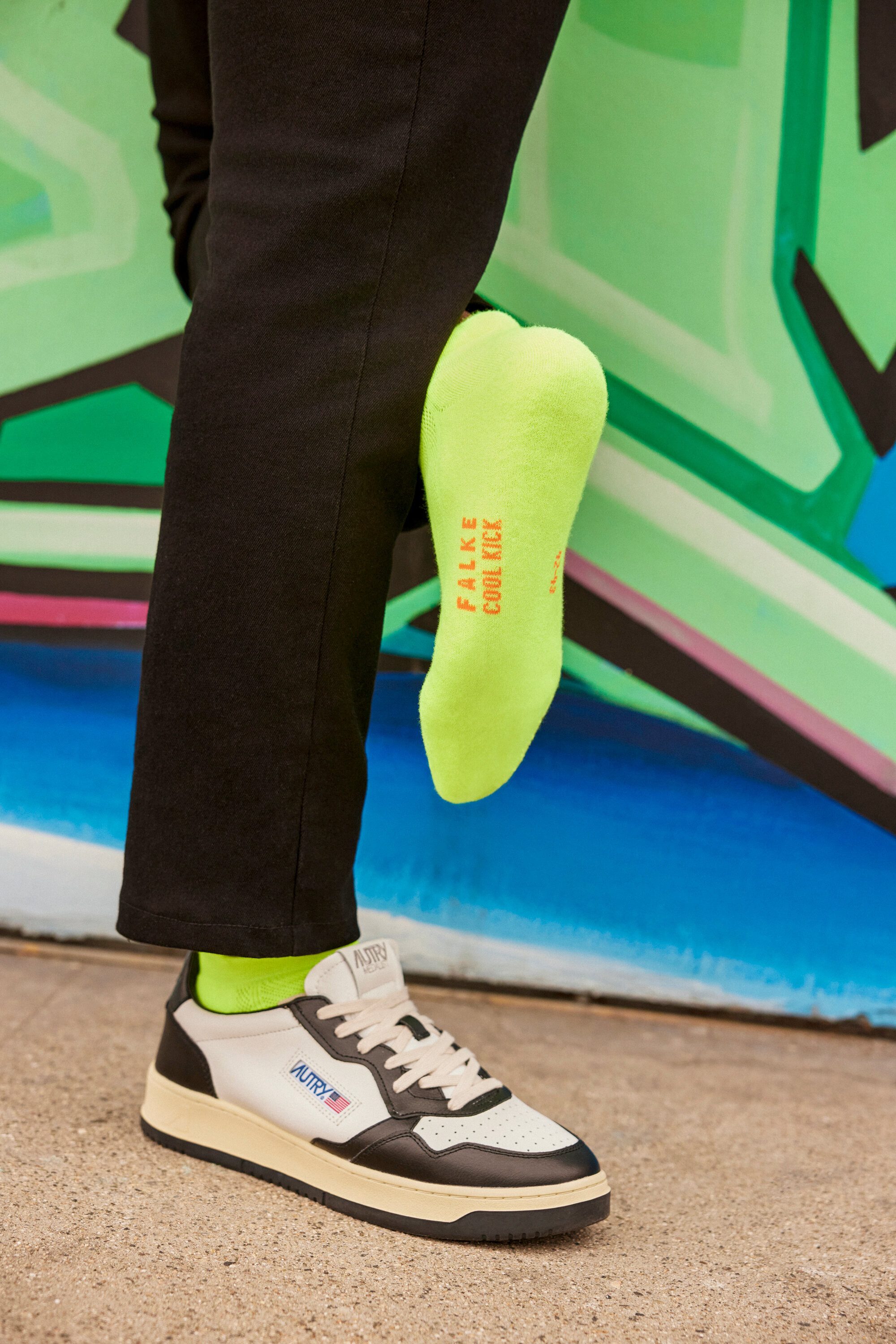 FALKE Sneakersocken Cool Kick Sneakersocken (1-Paar) mit ultraleichter Plüschsohle