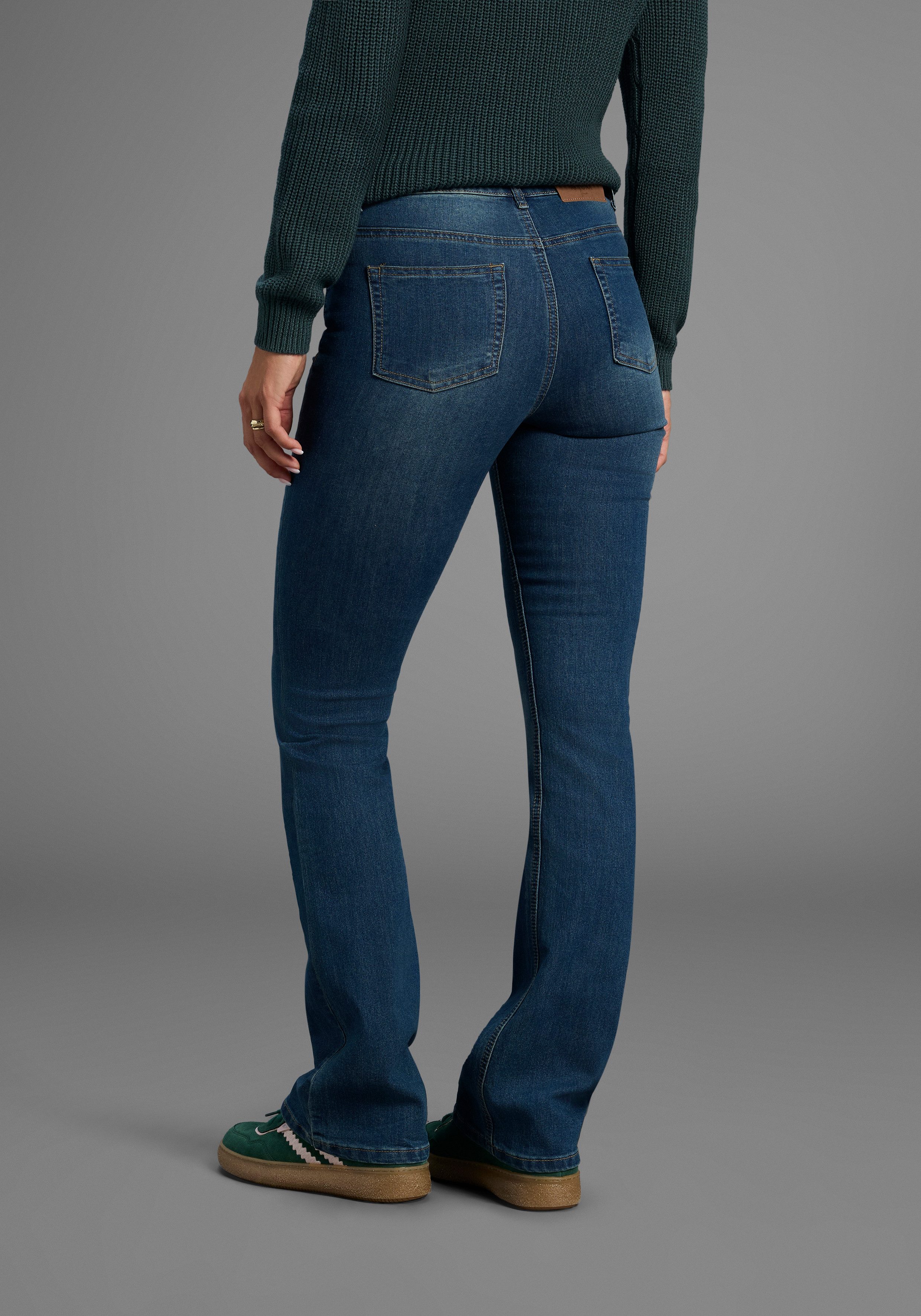 Arizona Bootcut-Jeans Shaping elastische Passform, Bootcut-Beinform, günstig online kaufen