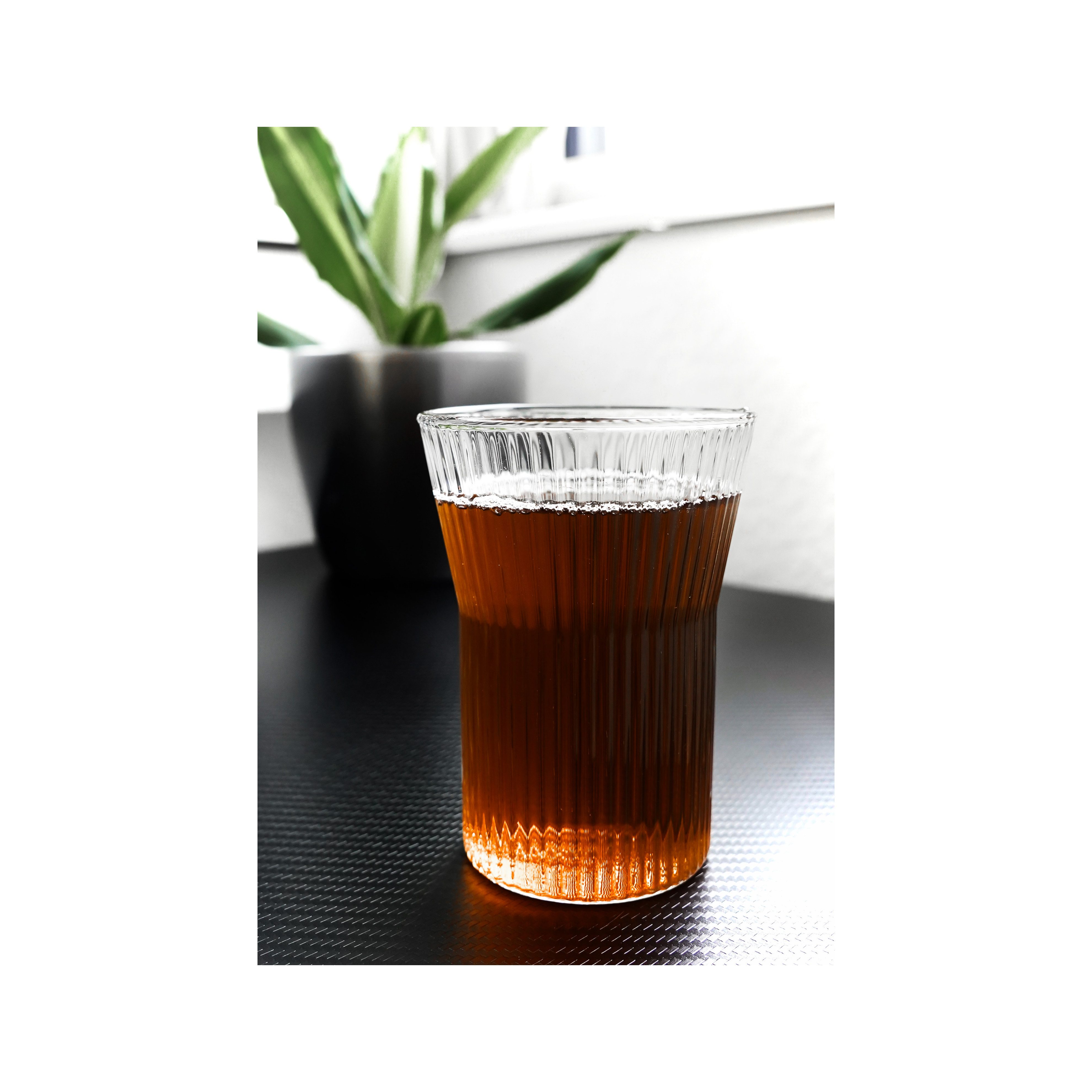Glas 2er Set Getränkeglas geriffelt 310ml für jegliche Heiß -/ Kaltgetränke
