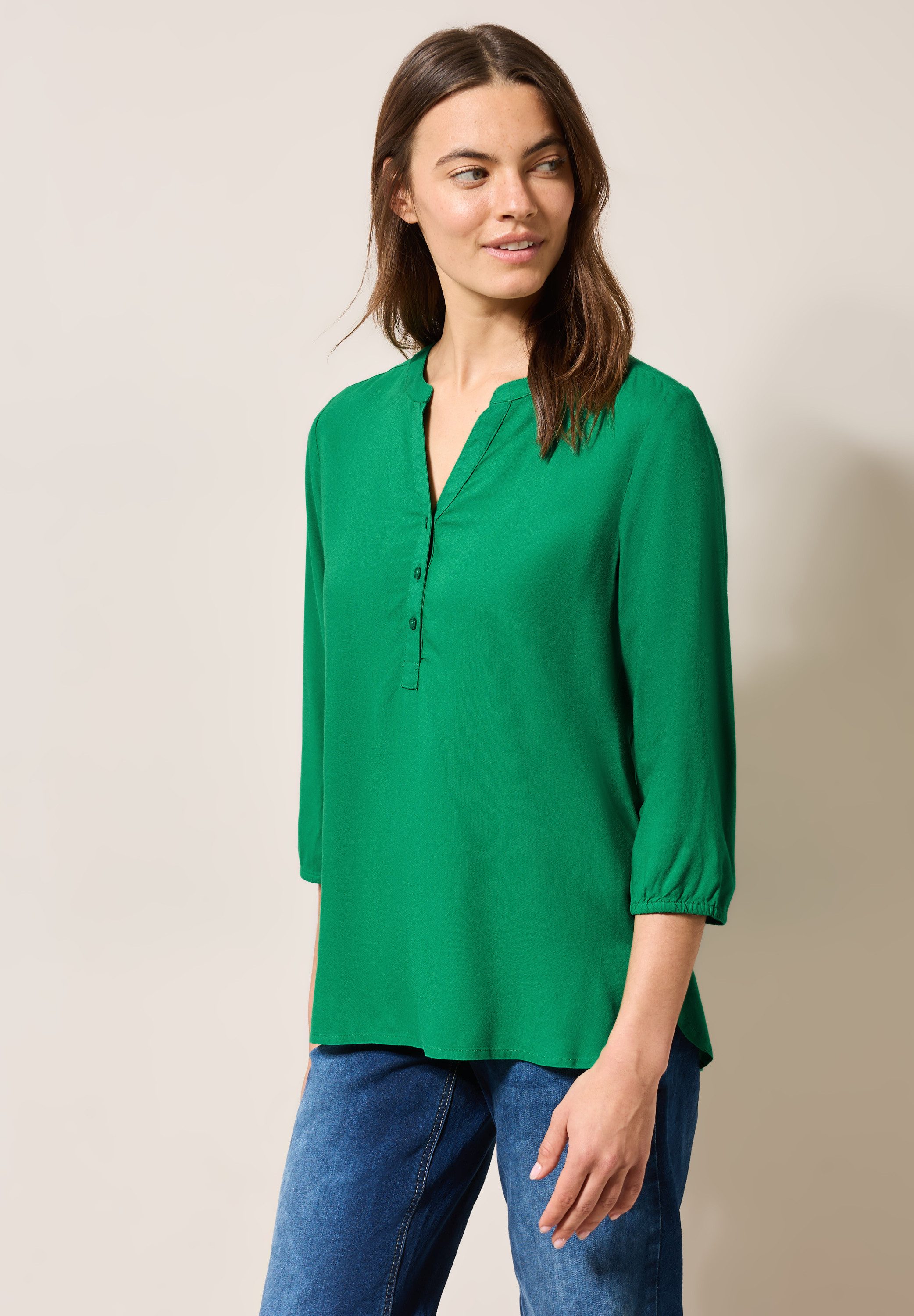Klassische Bluse