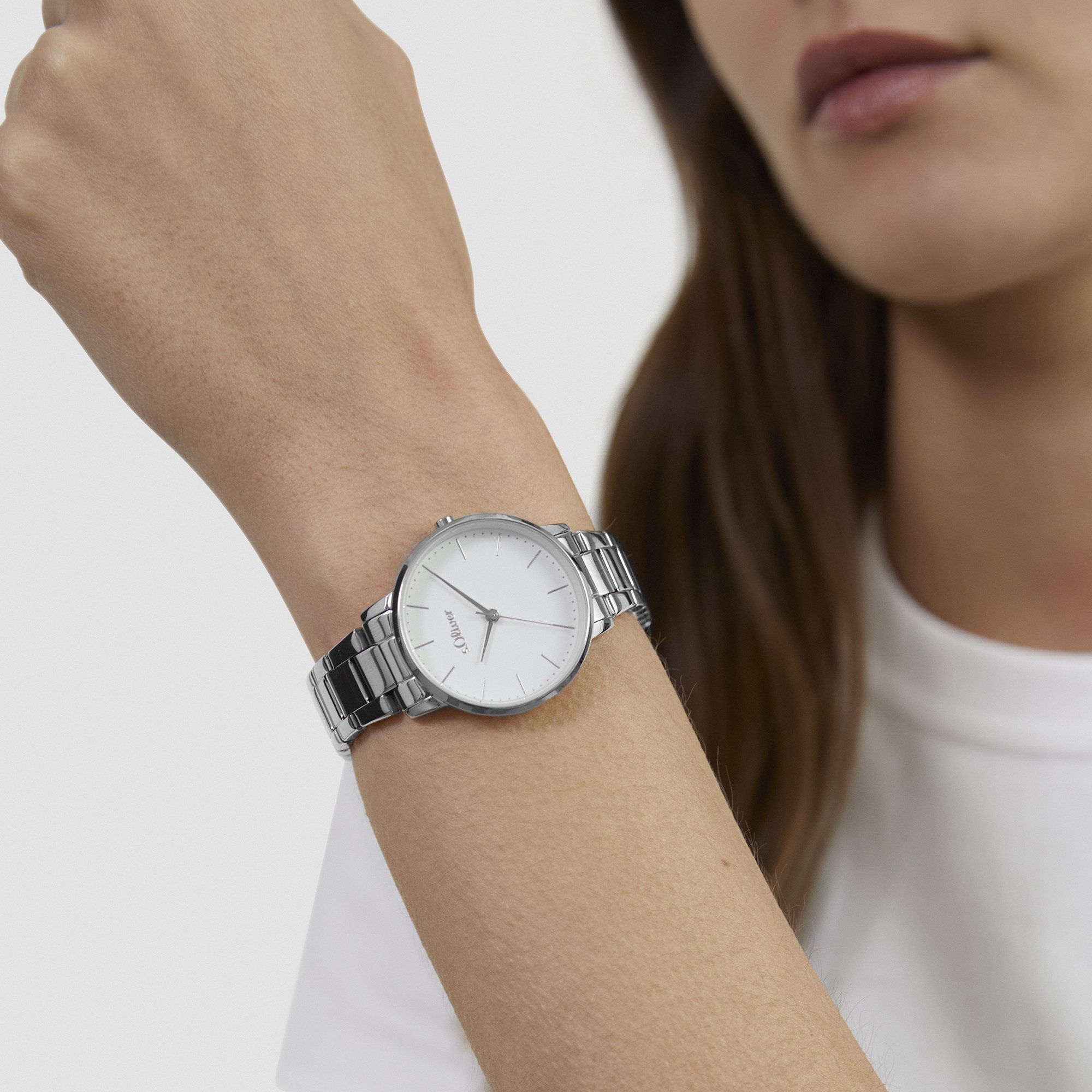 s.Oliver Quarzuhr Modern und zeitlos Edelstahl
