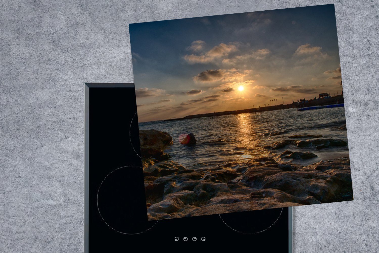 Zypern - Sonne Vinyl, küche Arbeitsplatte 78x78 - tlg), MuchoWow für (1 Herdblende-/Abdeckplatte Meer, cm, Ceranfeldabdeckung,