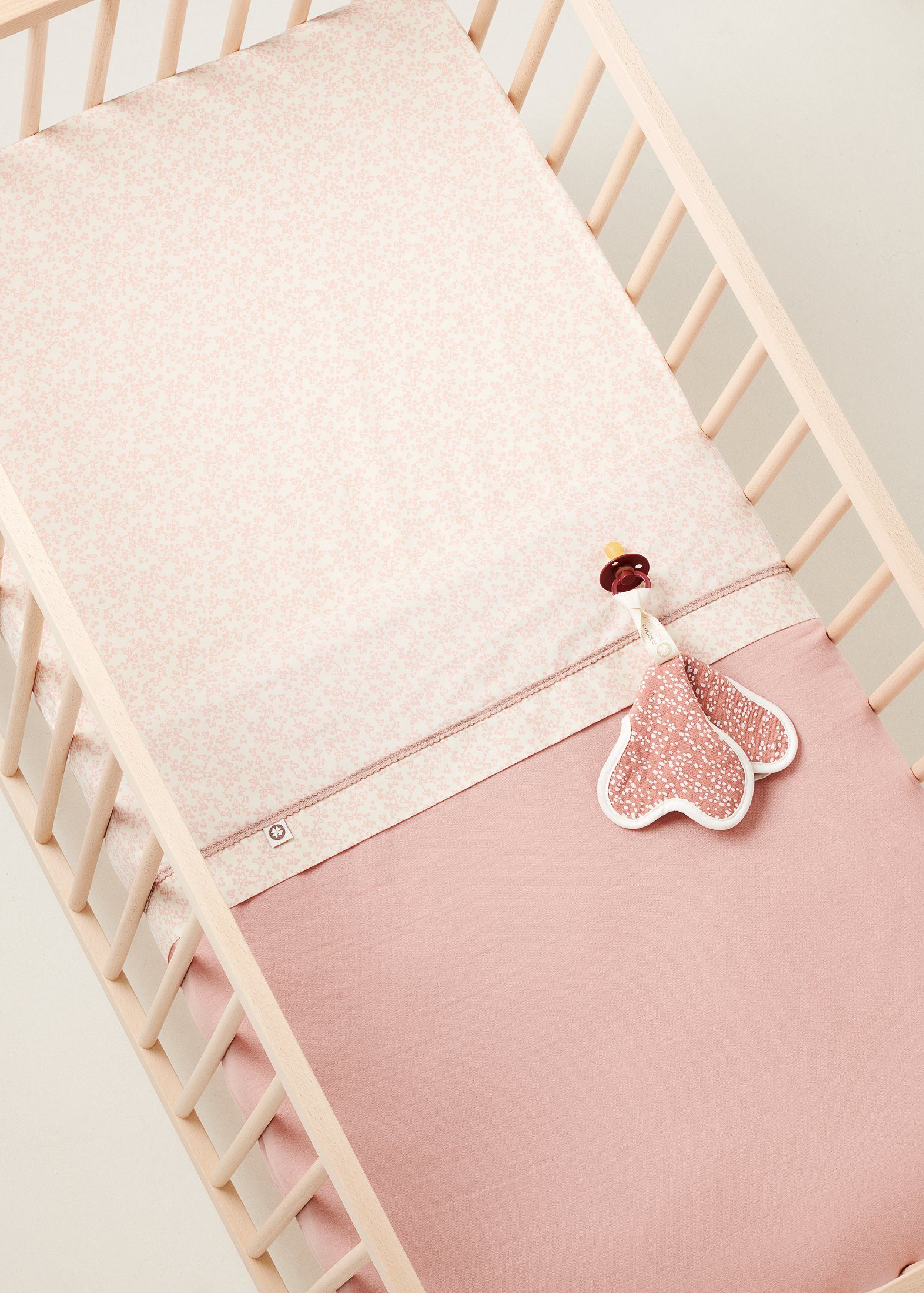 Babydecke Noppies Decke für das Bettchen Filled 100x140 cm, Noppies Misty Rose