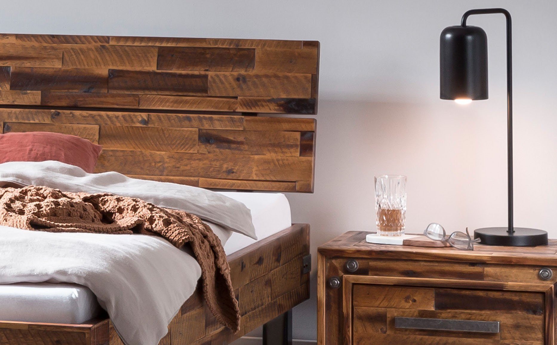 HASENA Bettgestell Duno, Akazie massiv, mit Massivholzkopfteil, zwei verschiedene Liegehöhen