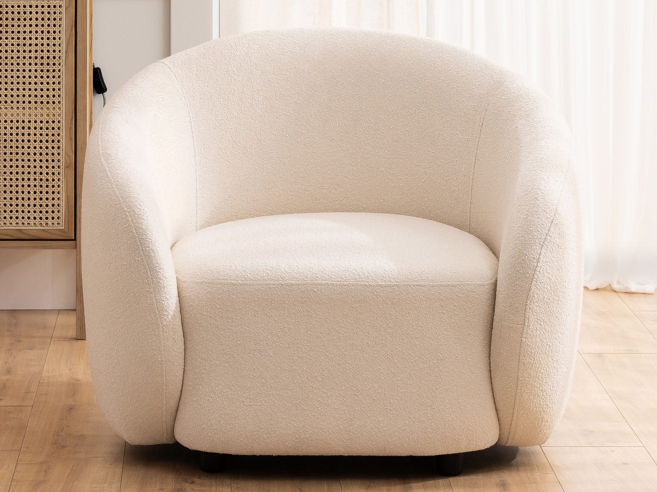 S-Style Möbel Cocktailsessel Roundi aus Bouclé, Luxus & Moderne Kollektion, mit geschwungener Form