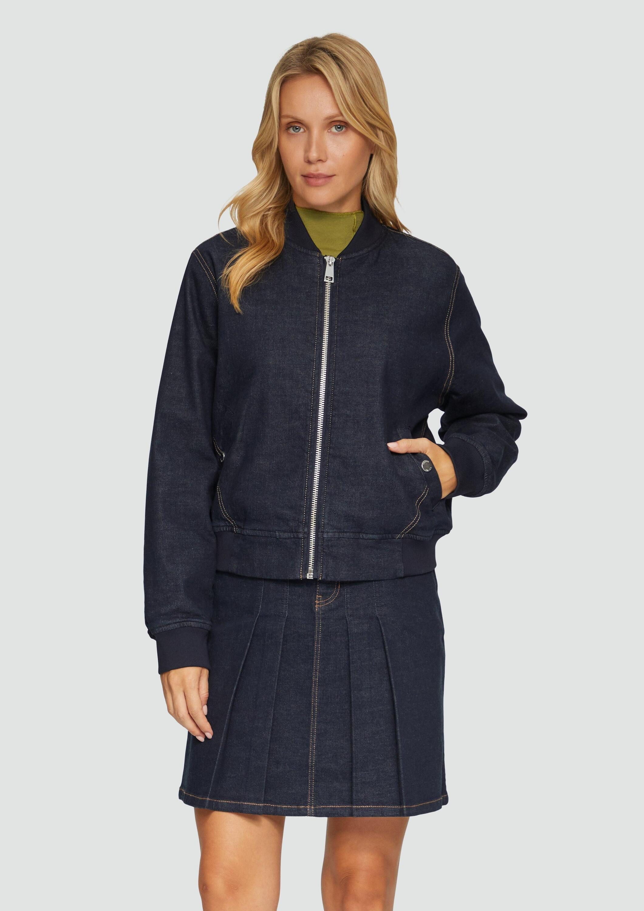 s.Oliver Funktionsjacke Indoor-Jacke Wattierte Bomberjacke aus Denim