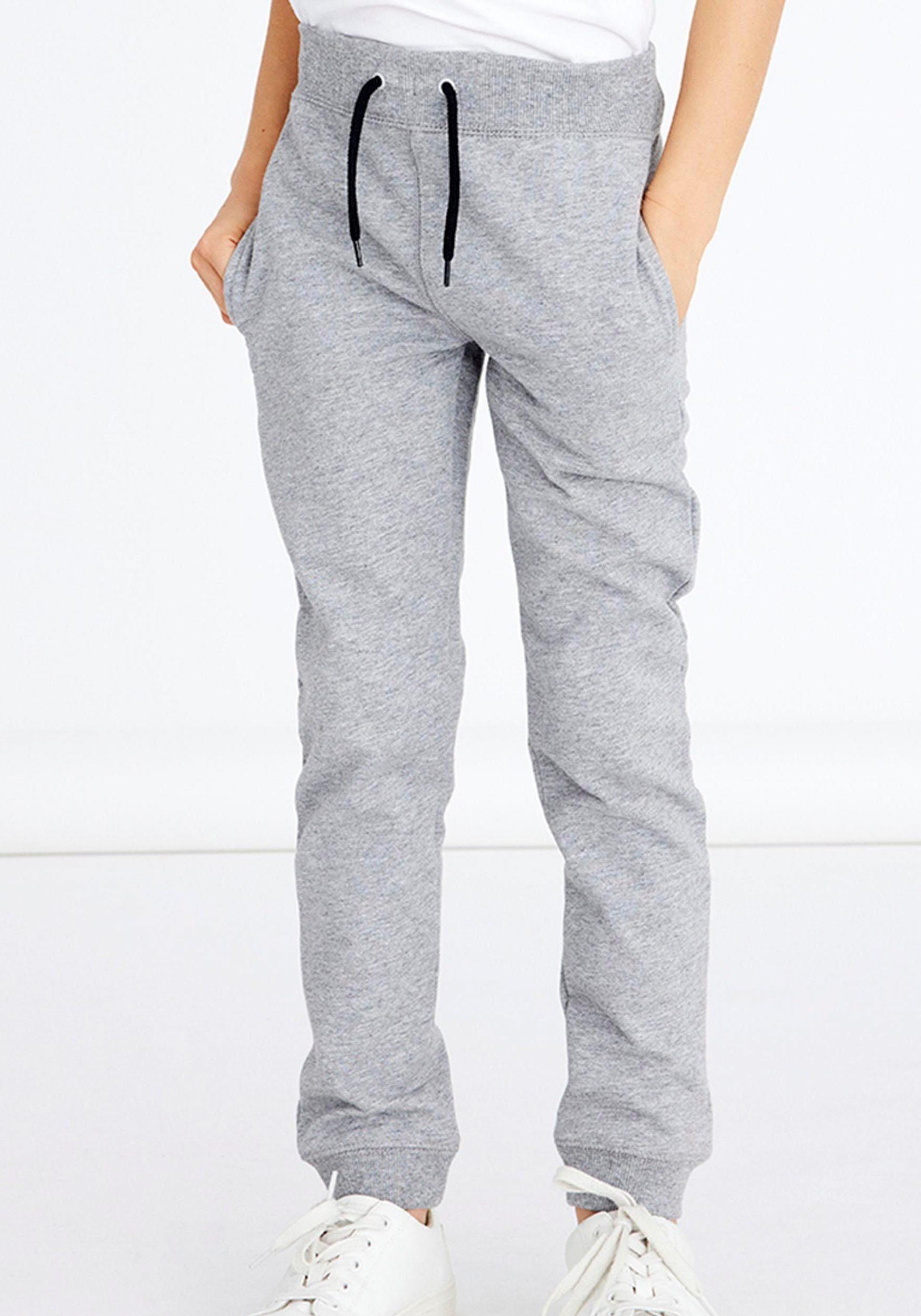 Name It Sweathose NKMRYAN für Jungen mit Cargotaschen und Stretch unifarben, casual, relaxed fit, Baumwollmischung, Web
