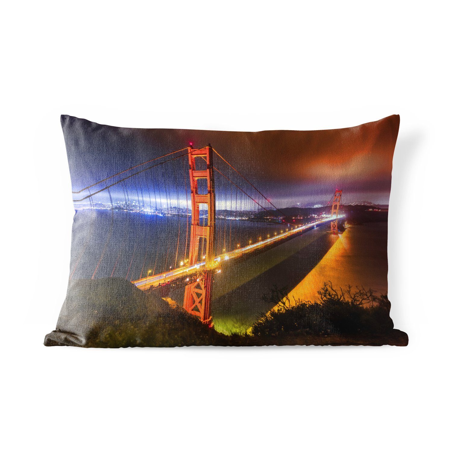 MuchoWow Dekokissen Die Golden Gate Bridge bei Nacht beleuchtet, Outdoor-Dekorationskissen, Polyester, Dekokissenbezug, Kissenhülle
