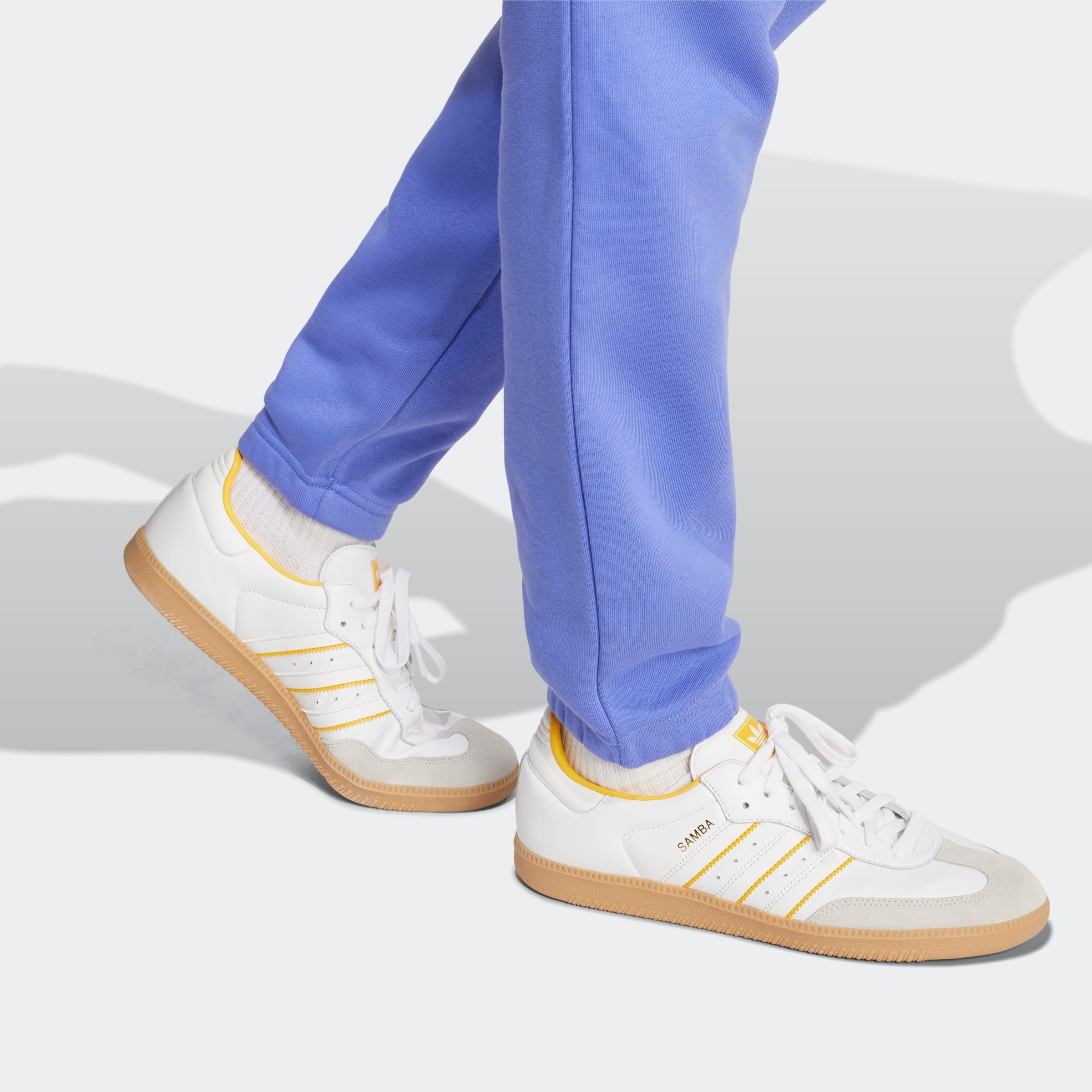 adidas Originals Sporthose TREFOIL ESSENTIALS schmale Passform, mit flauschiger Innenseite, mit Rippbündchen