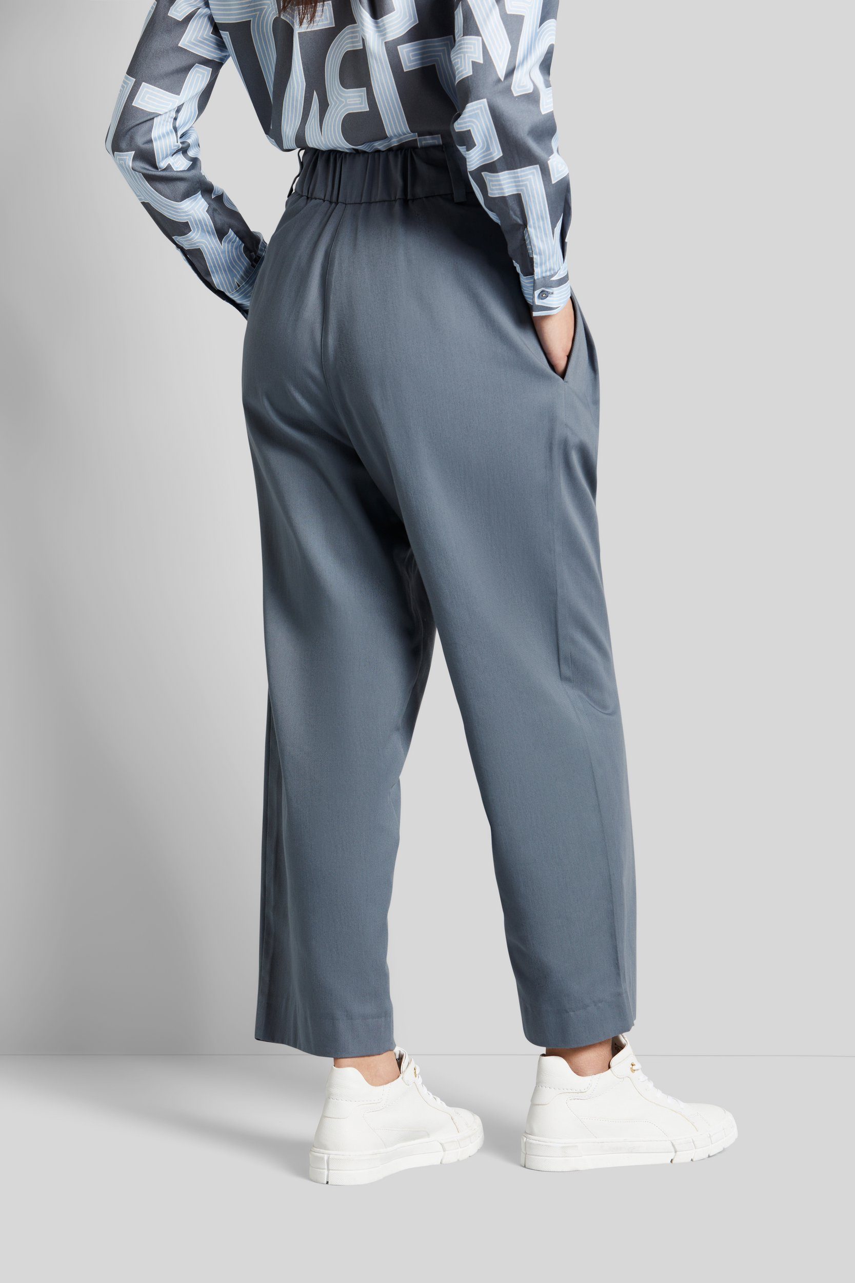 bugatti Stoffhose mit Bundfalten günstig online kaufen