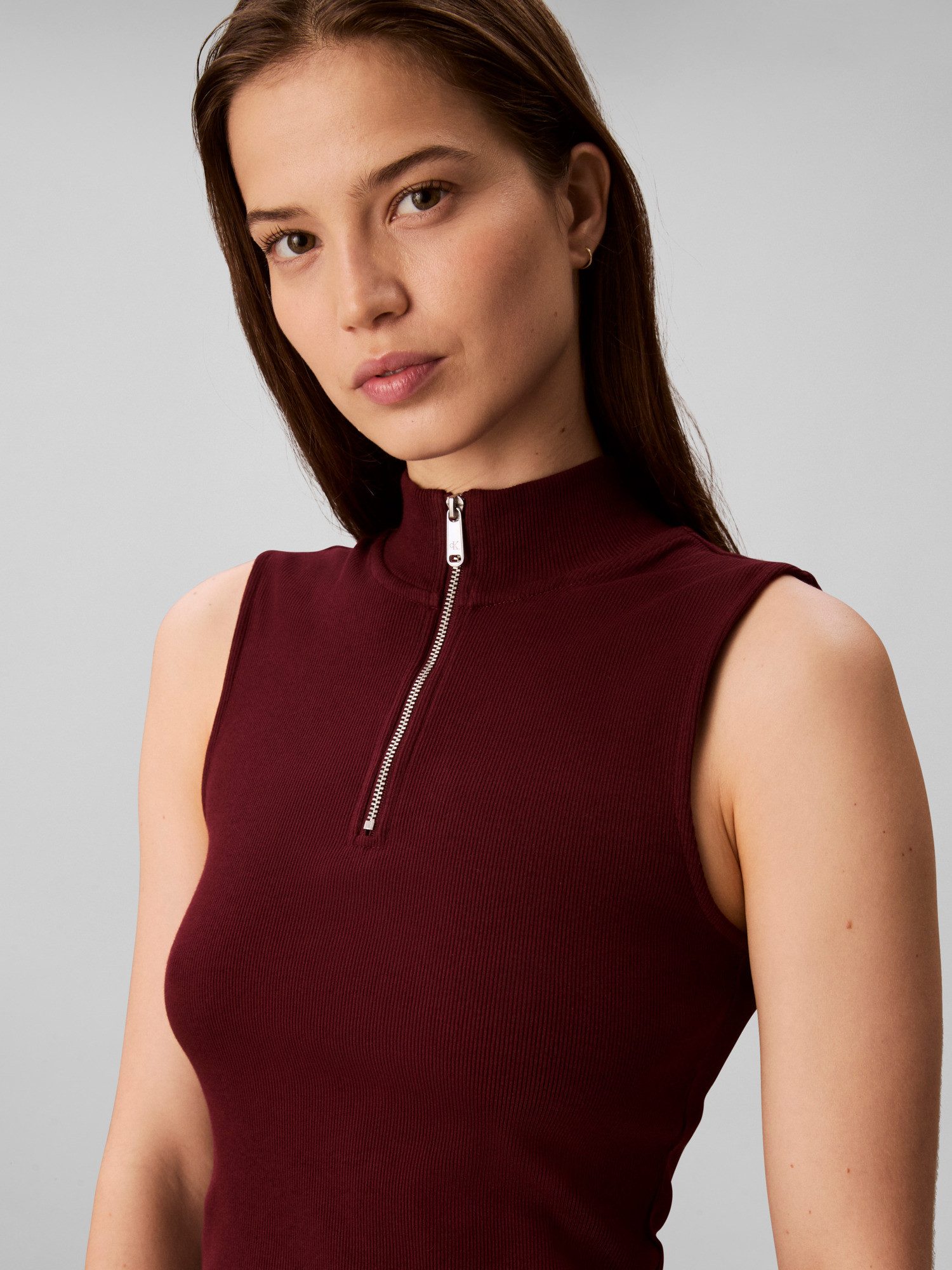 Calvin Klein Jeans Tanktop A- WOVEN LABEL SL QZ TOP Mit Rundhalsausschnitt