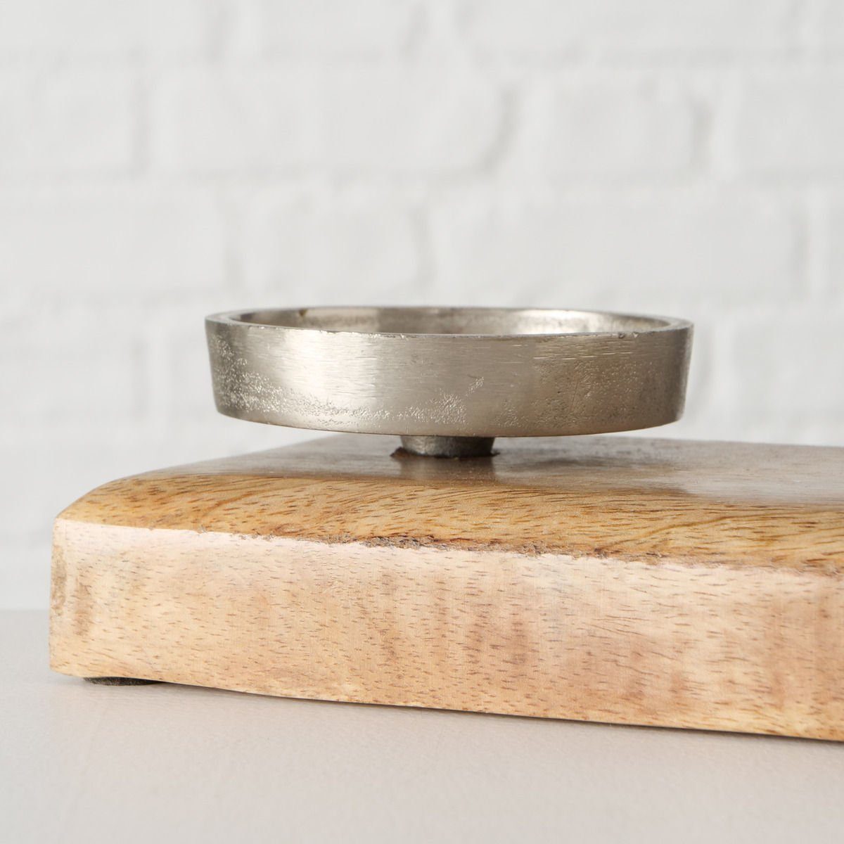 Spetebo Adventsleuchter Mango Adventskerzenhalter XL für 4 Kerzen (Stück, 1 St., Kerzenhalter aus Mango Holz), 50 x 10 cm - Holz Aluminium Kerzenständer