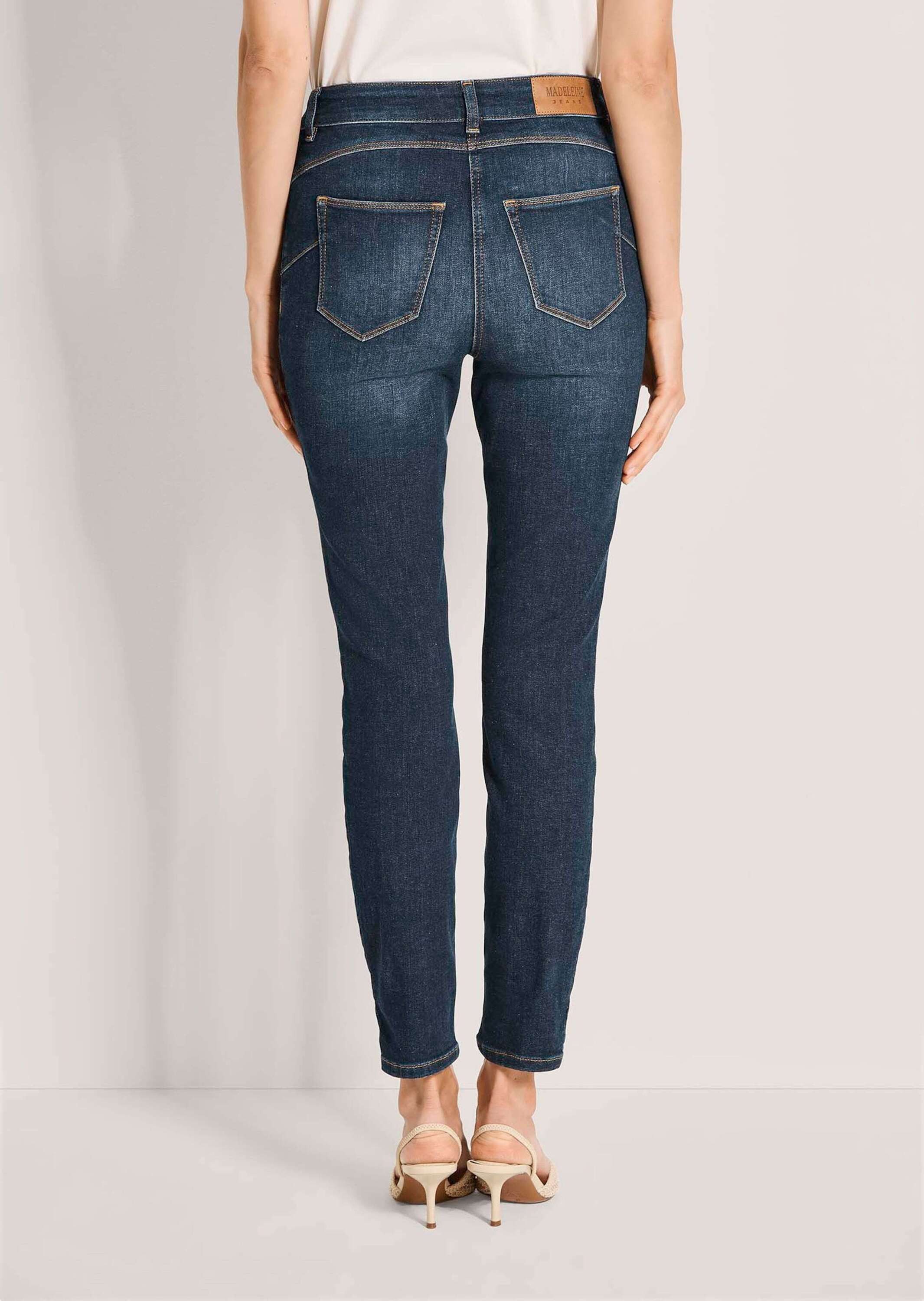 MADELEINE Gerade Jeans Slim-Fit Jeans mit Kettendetail Skinnyjeans mit Gürtelschlaufen, Taschen und Knöchellänge