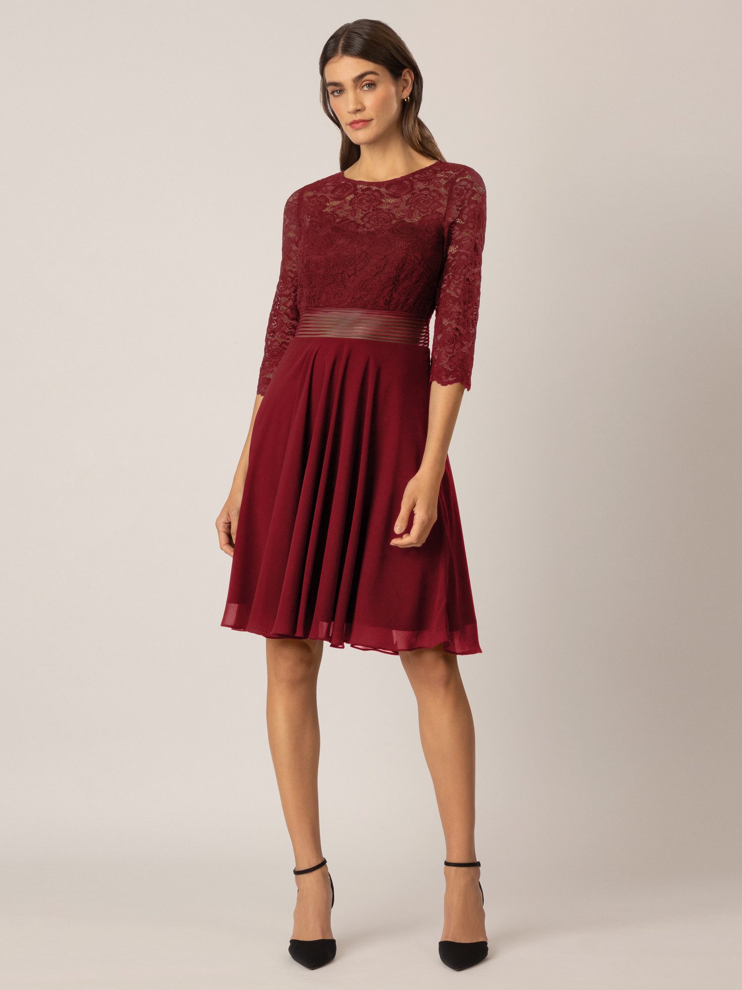 Apart Cocktailkleid im Materialmix aus weicher günstig online kaufen