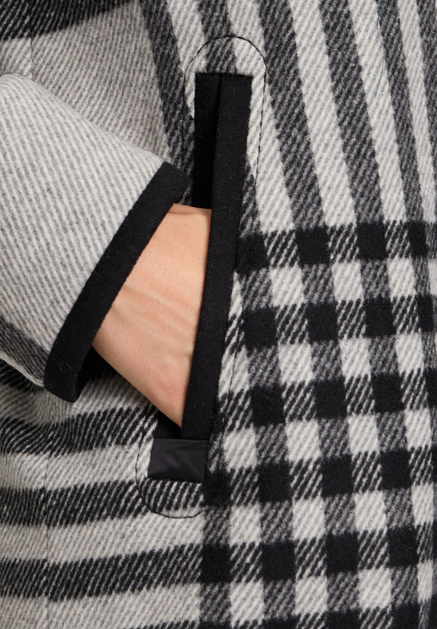 Gil Bret Wolljacke kariert mit Kapuze