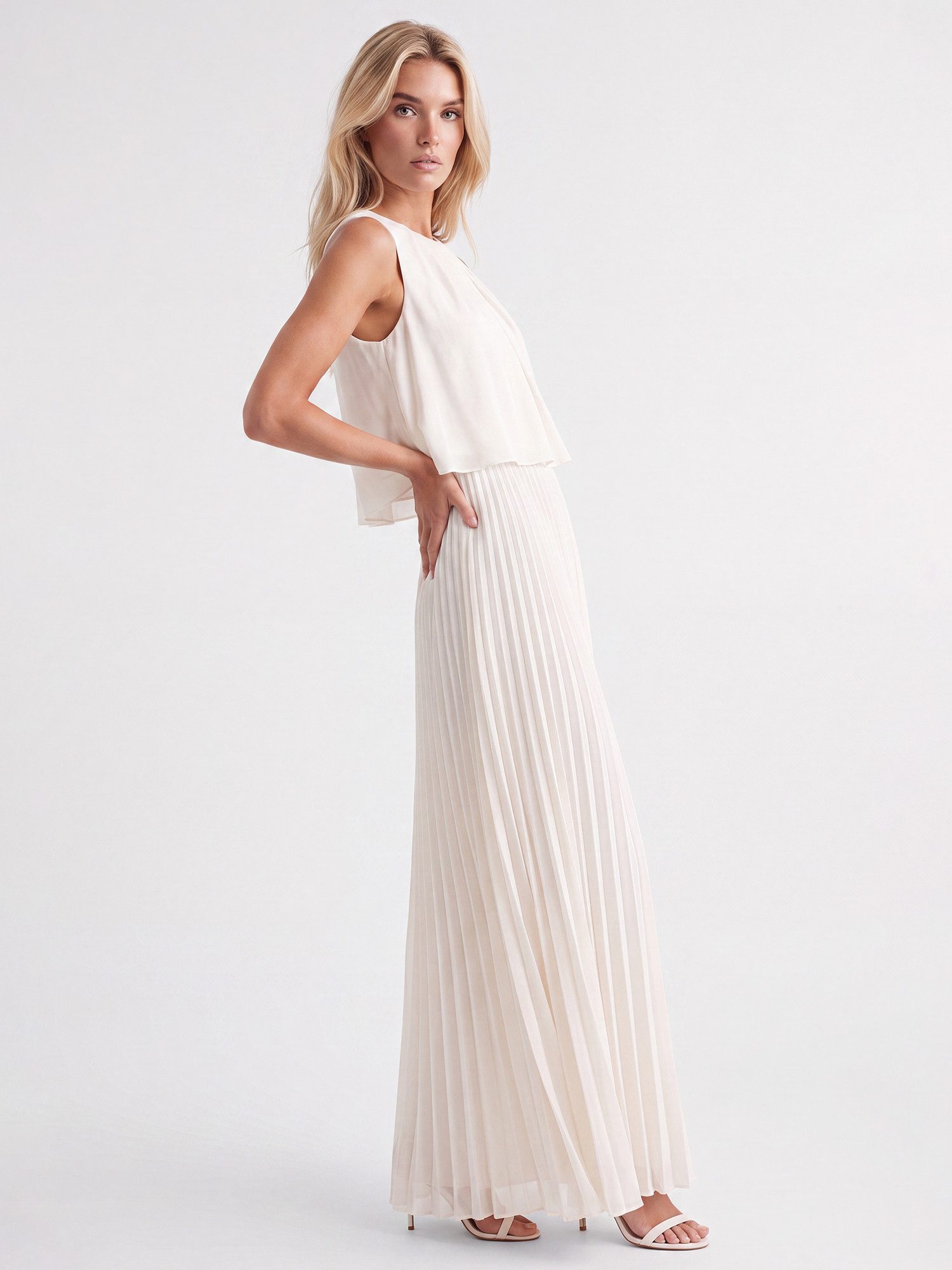Apart Abendkleid mit Plisseerock