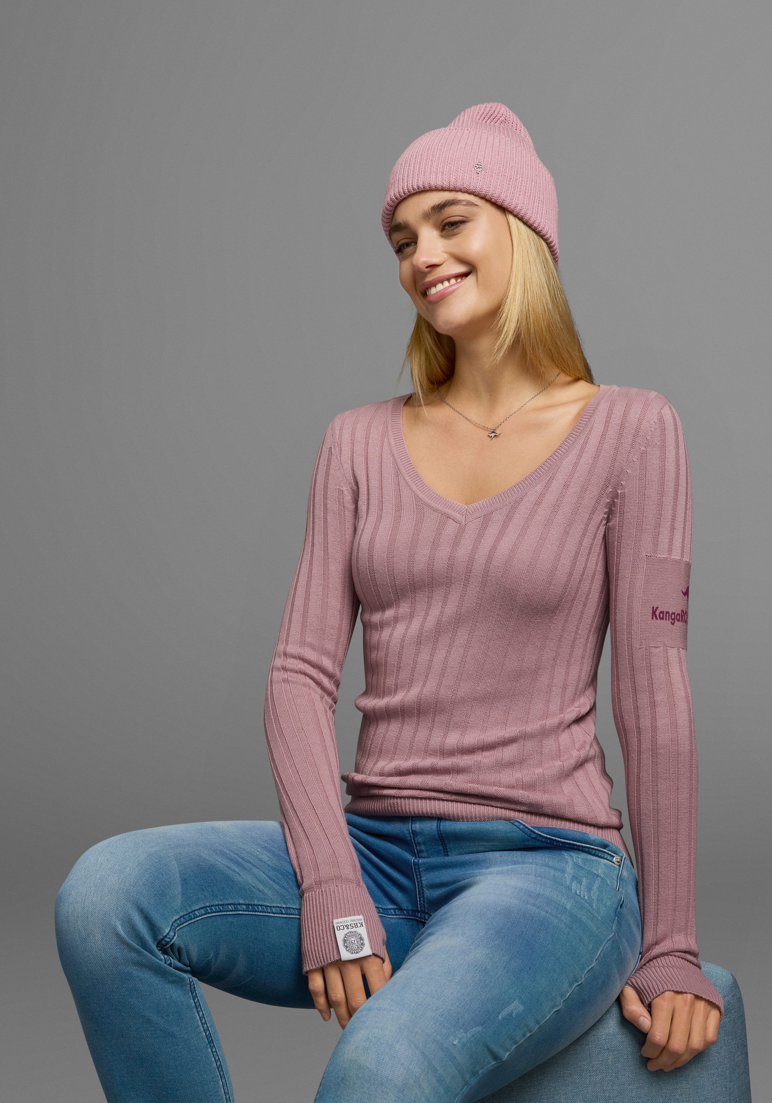 KangaROOS V-Ausschnitt-Pullover in breit geripptem Feinstrick günstig online kaufen