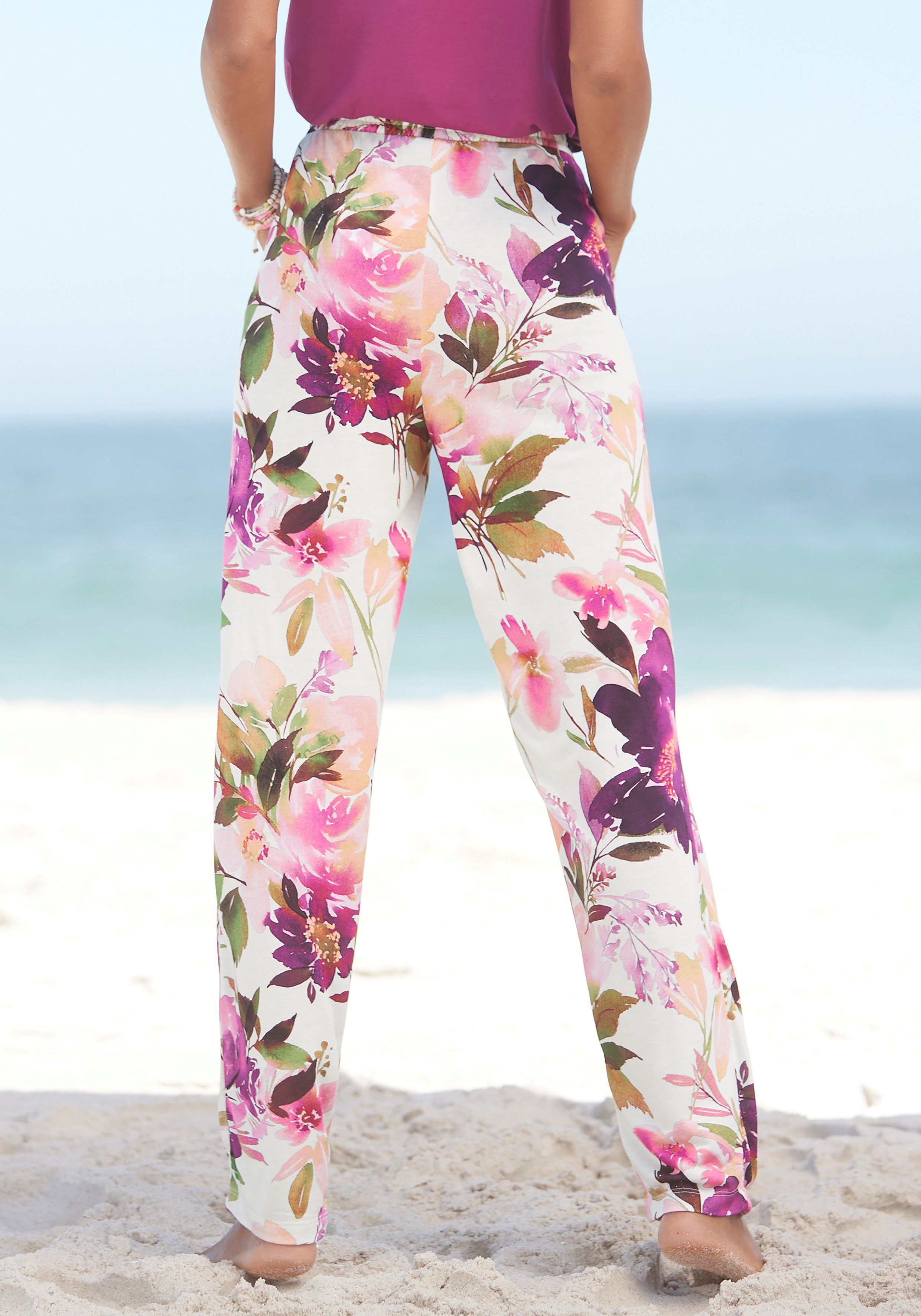 Beachtime by Lascana Jerseyhose aus sommerlichem, leichtem Stoff mit Blumendruck und elastischem Bund, Strandhose, Schlupfhose