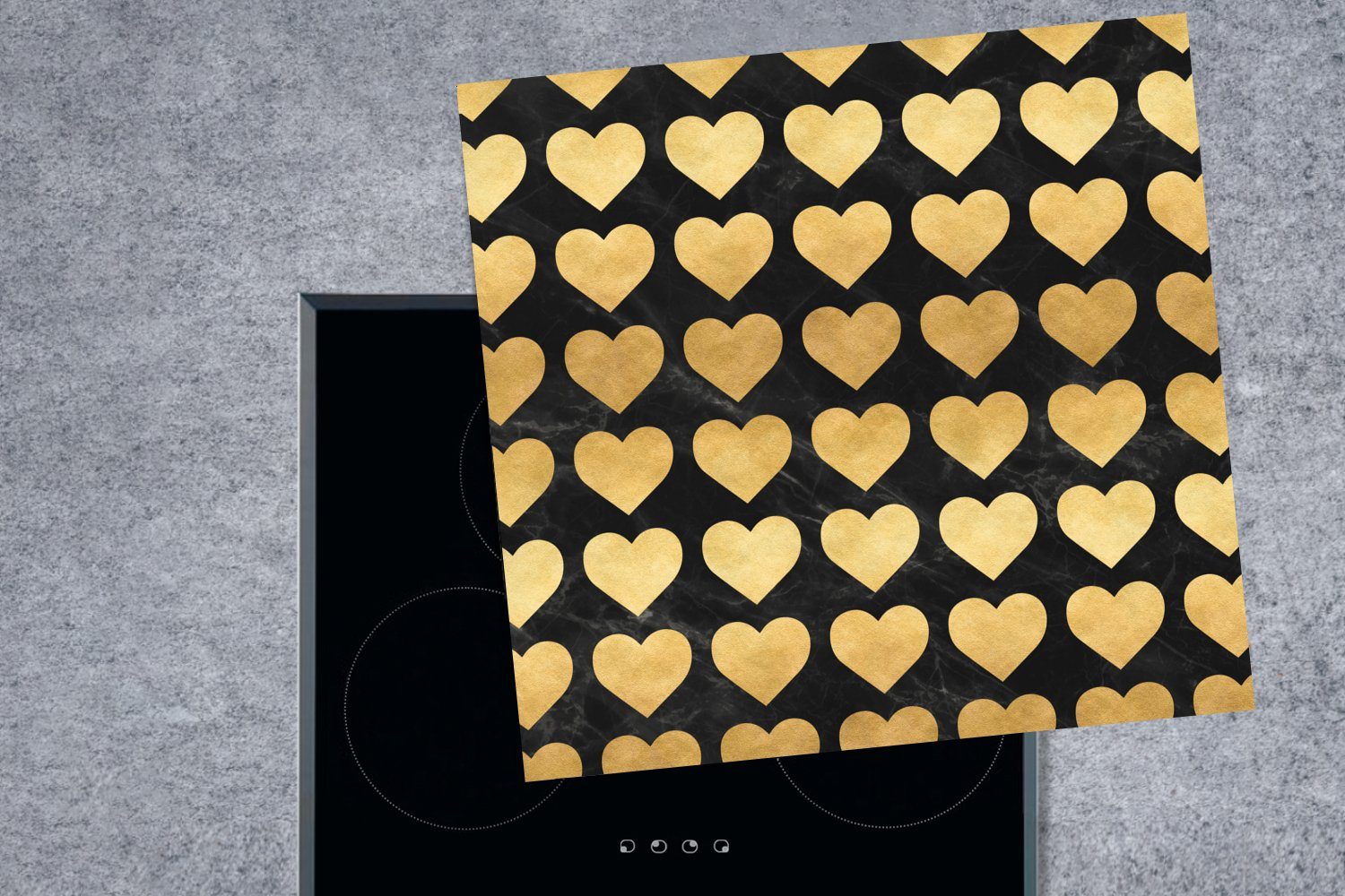 (1 Ceranfeldabdeckung, 78x78 - Arbeitsplatte Muster MuchoWow küche - tlg), - Gold Herdblende-/Abdeckplatte cm, Schwarz, Herz für Vinyl,