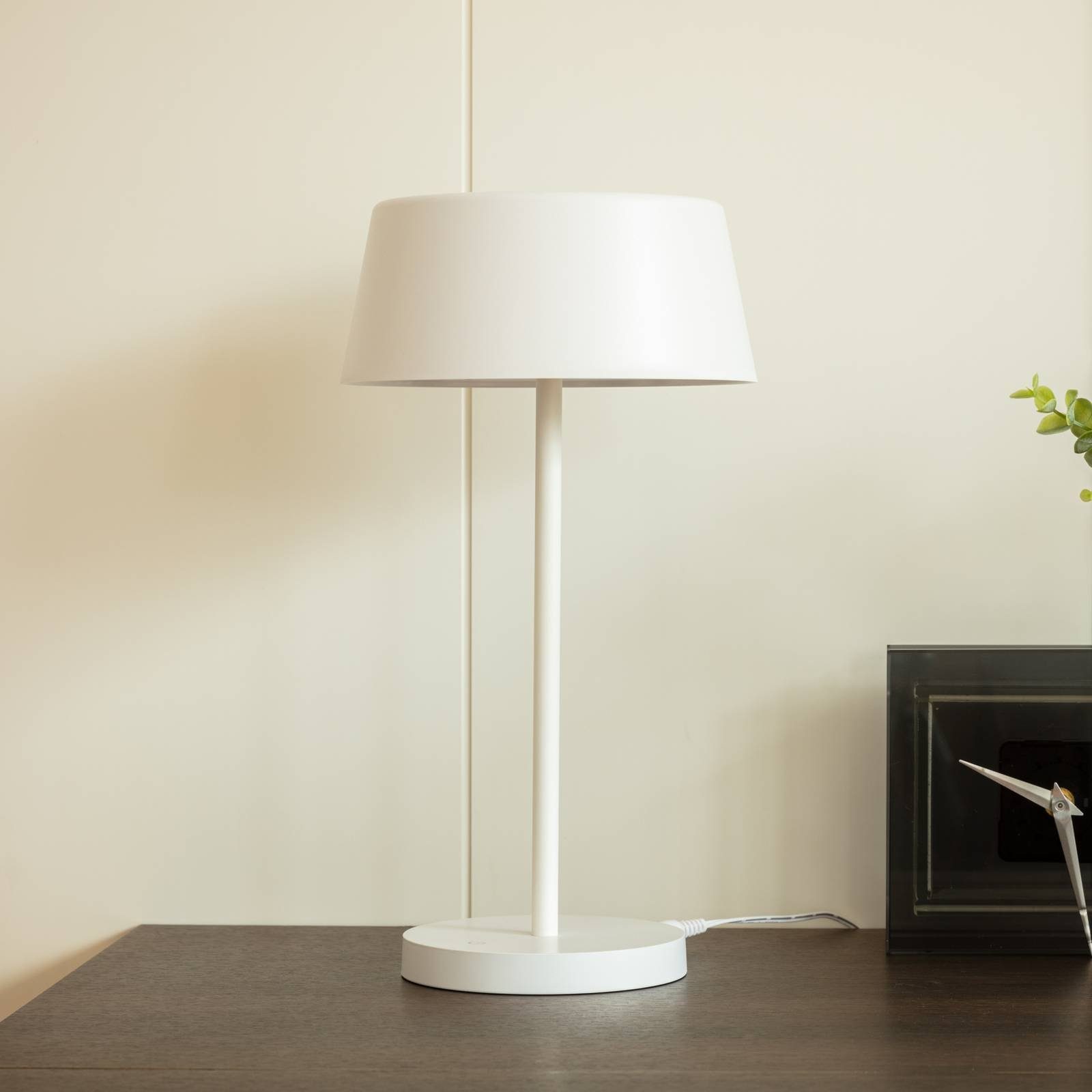 Lindby Tischleuchte Milica, LED, Metall, Weiß warmweiß IP20, LED 5 W gesamt, warmweiß