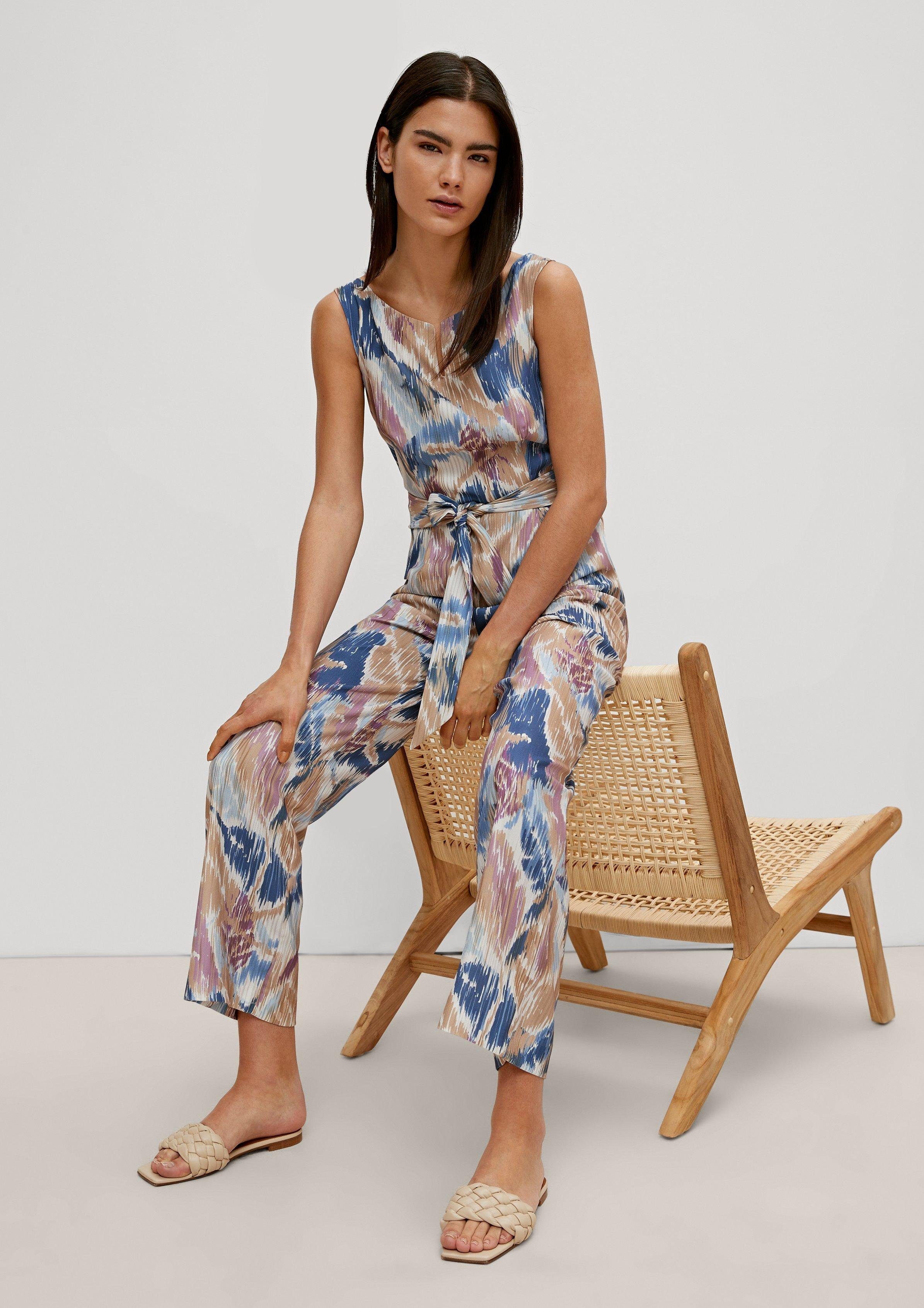 Comma Bindegürtel light AOP Jumpsuit Ziernaht blue Overall mit