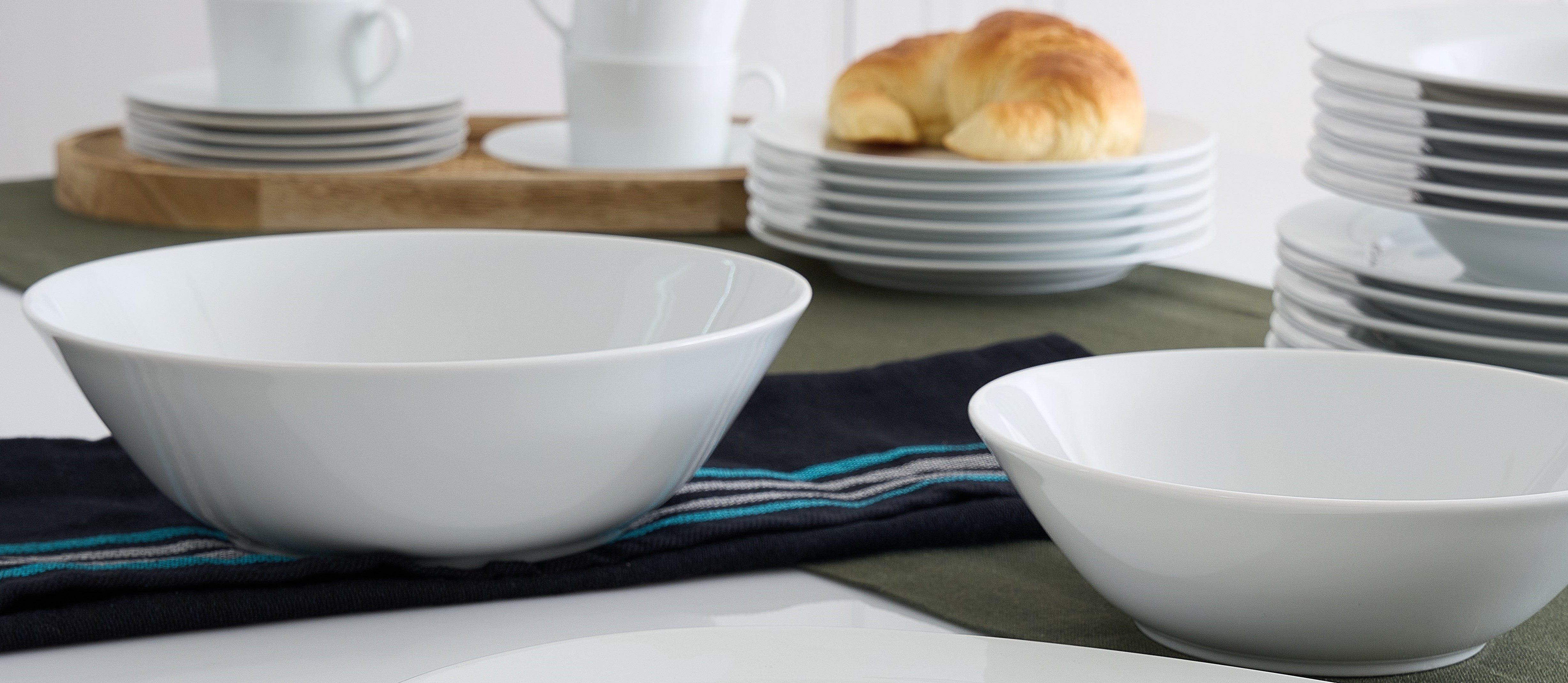 Retsch Arzberg Schale Servierschale HEIKE WEISS 23 cm, Set 2-teilig, rund Porzellan, Porzellan, (Set, 2-tlg), Formschöne Servier- & Beilagenschalen im 2er Pack – edel & zeitlos -