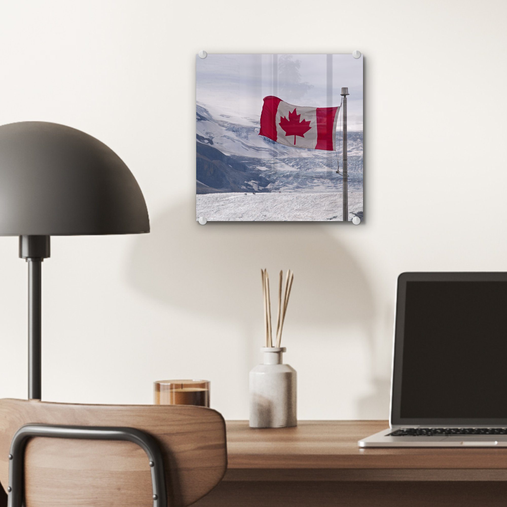 Bilder Glasbilder (1 Acrylglasbild St), auf - - MuchoWow einer kanadische auf Flagge Die in - Foto Glas Wandbild Winterlandschaft, Wanddekoration Glas