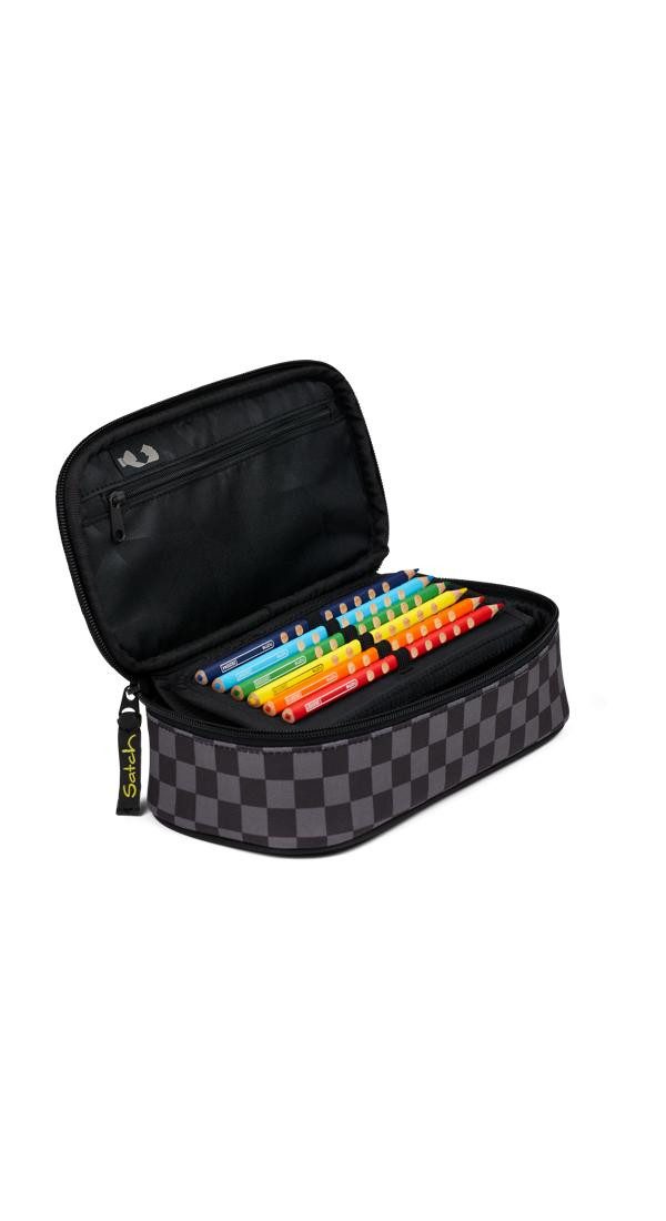 Satch Federmäppchen Schlamperbox, (2-tlg), inklusive Geodreieck und Stundenplan