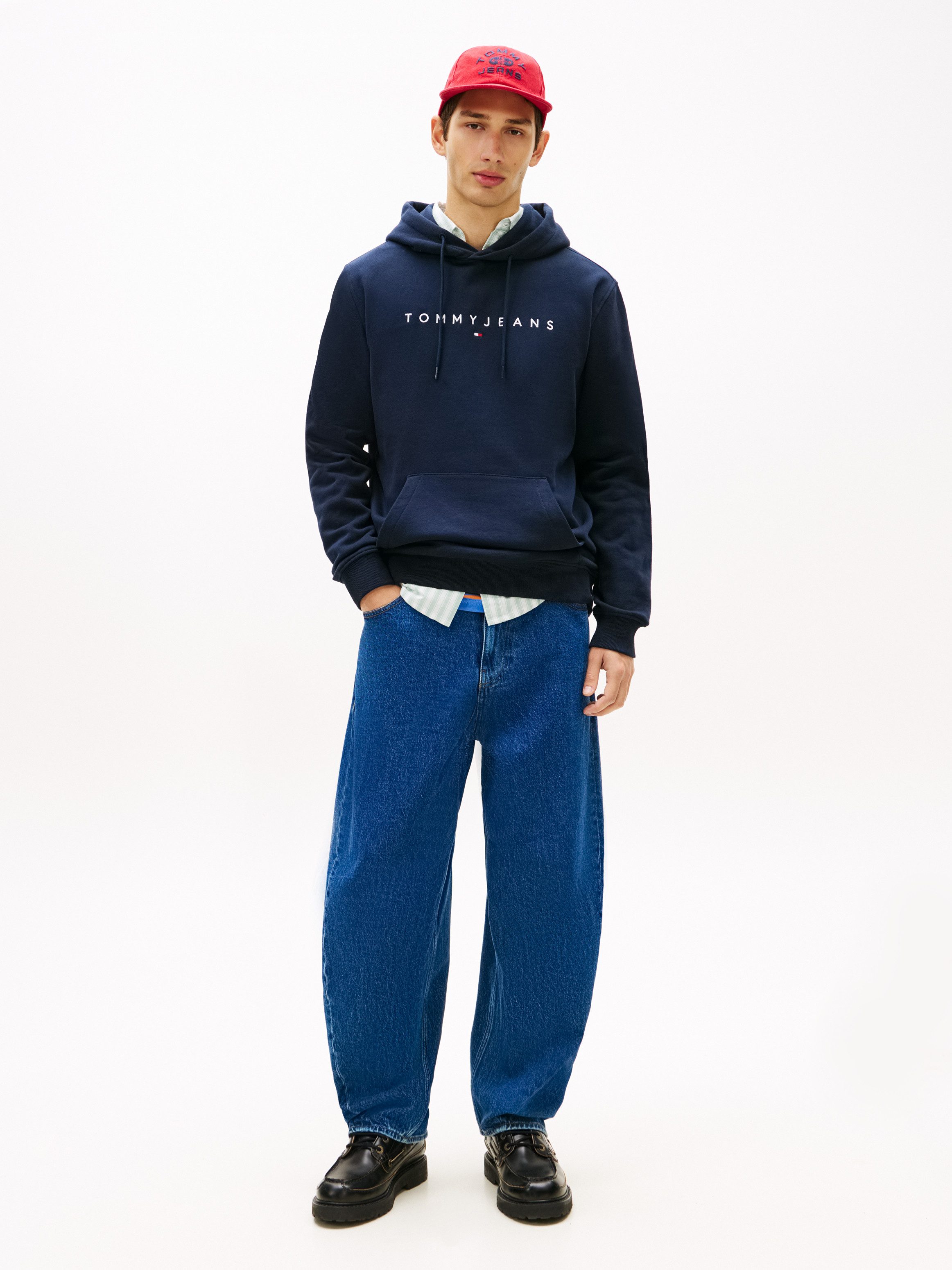 Tommy Jeans Hoodie TJM REGULAR LINEAR LOGO HOODIE EXT mit Logo-Stickerei