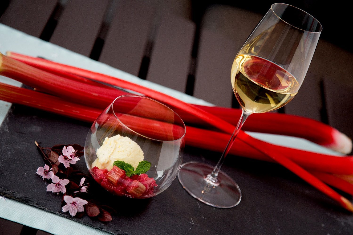 RIEDEL THE WINE GLASS COMPANY Weinglas Riedel Veritas Pinot Noir Nebbiolo Rose 807 ml 2er Set, Kristallglas