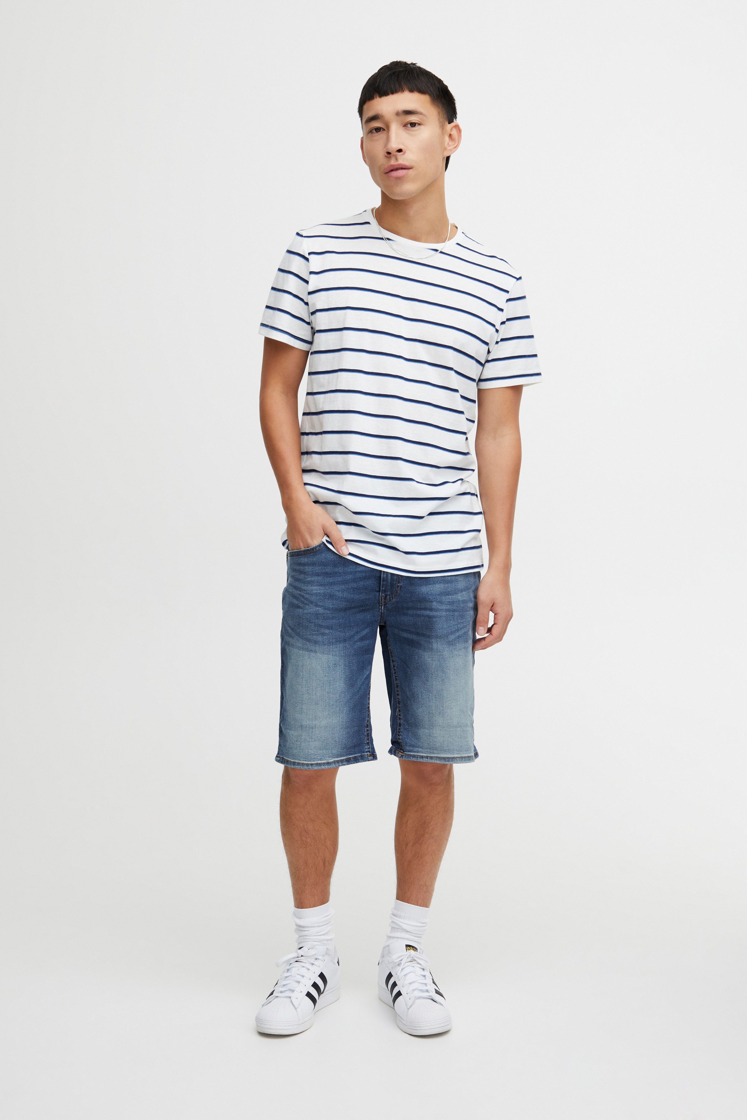 Blend Shorts BHTWISTER-denimshorts mit Markenlabel, aus Baumwollmischung, Regular Fit, knielange Form