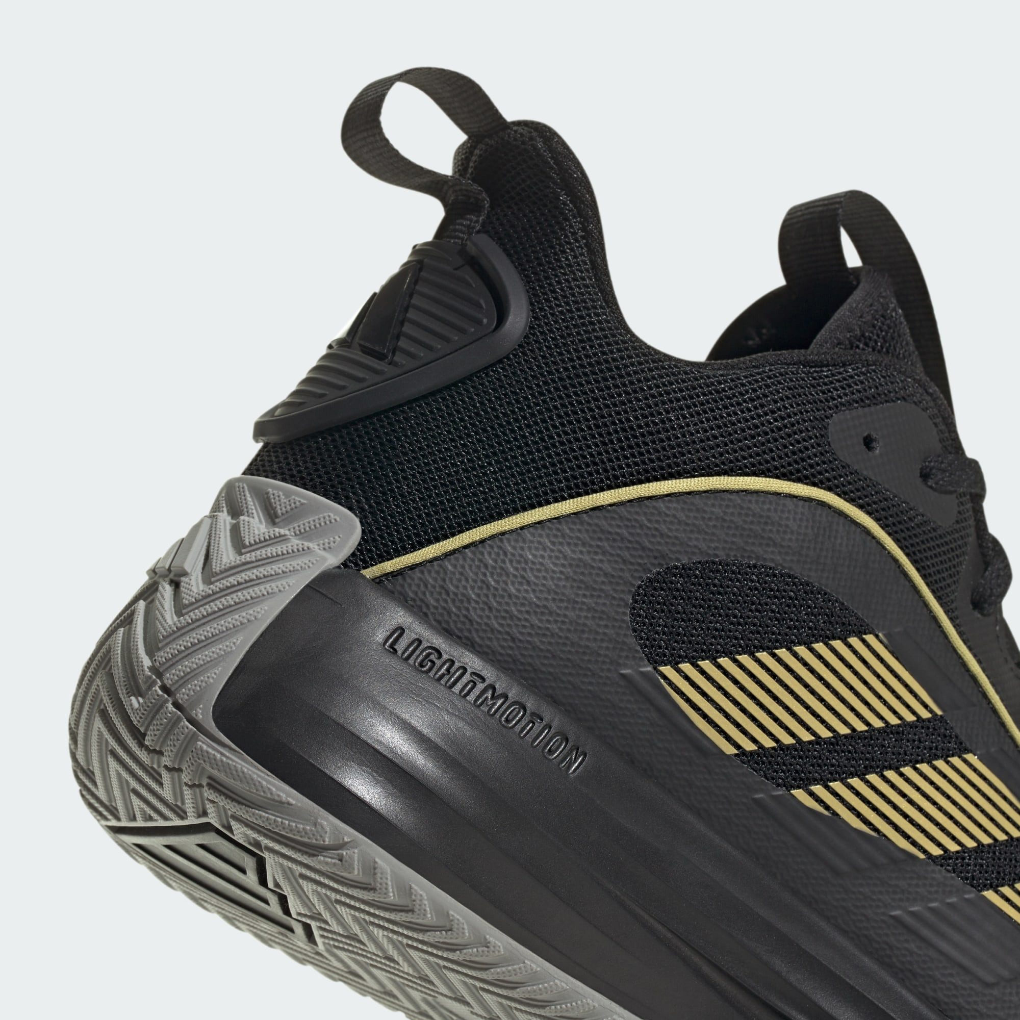 adidas Sportswear OWN THE GAME 3 SCHUH Basketballschuh