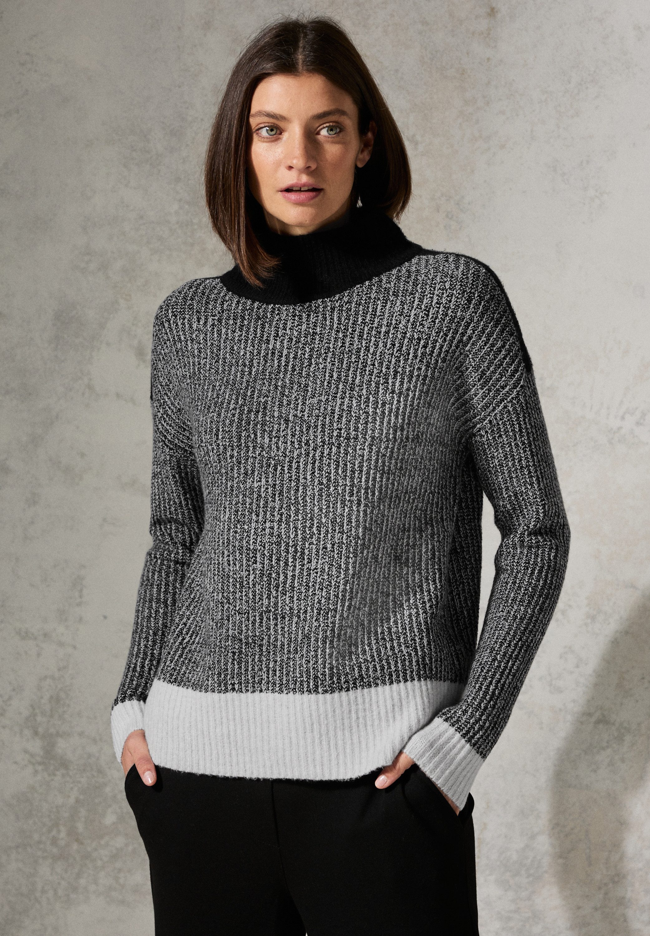Rollkragenpullover