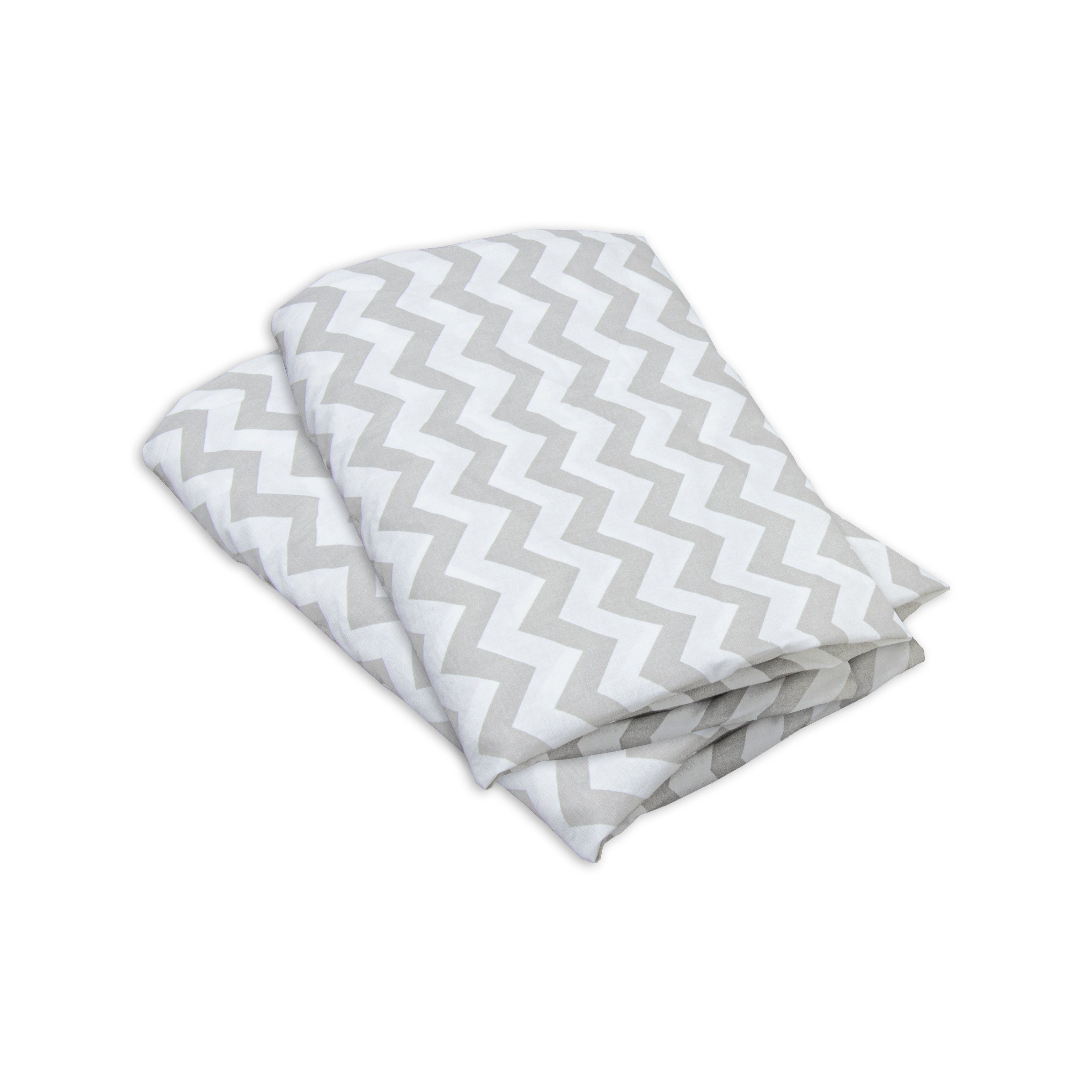 Puckdaddy GmbH Betthimmel Vorhang-Set Svea (146x298cm) mit Chevron-Muster (2x Vorhang für Hausbett)