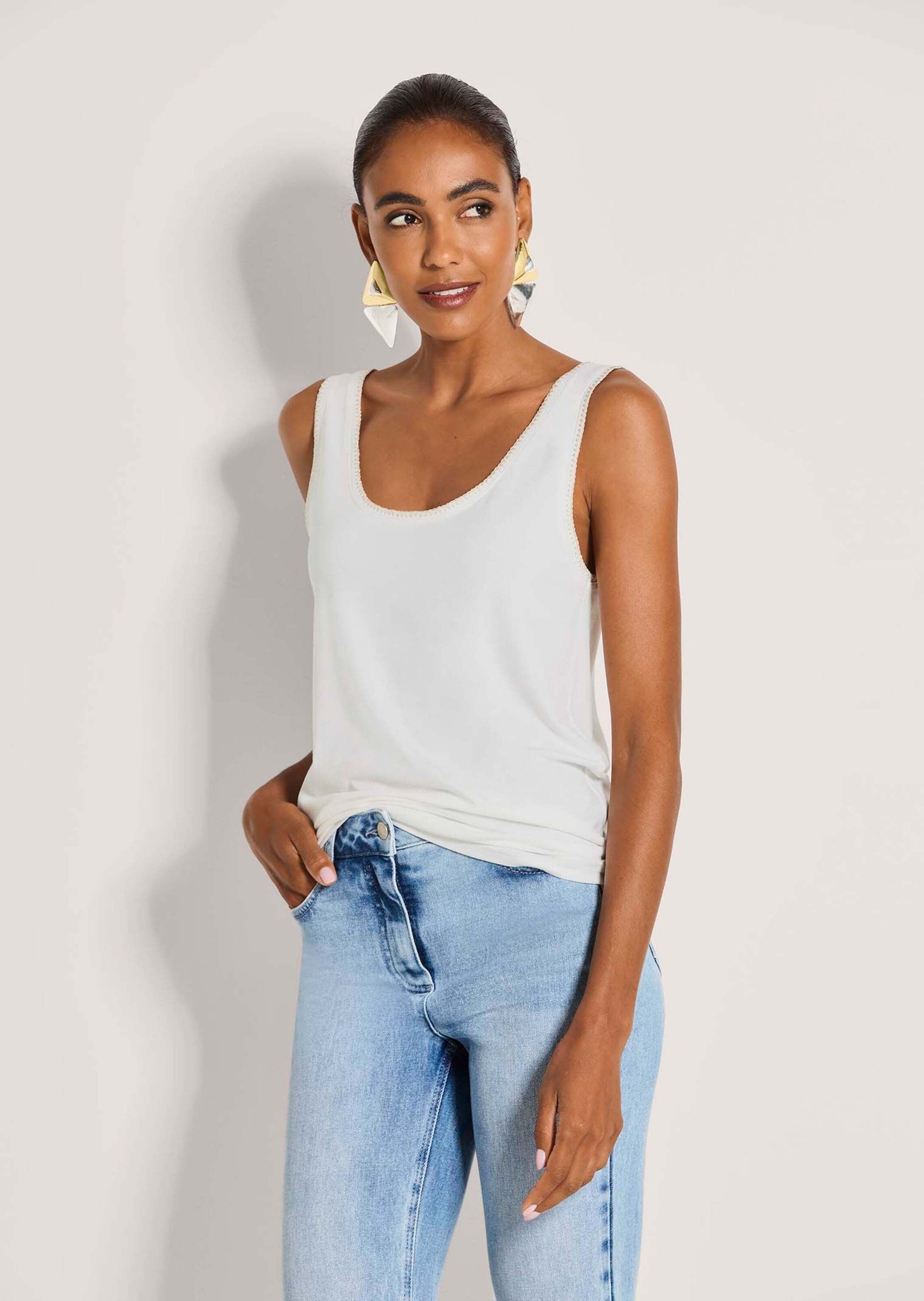 MADELEINE Shirttop Elegantes Jerseytop mit Glanzakzenten Viskosetop mit breiten Trägern und V-Ausschnitt