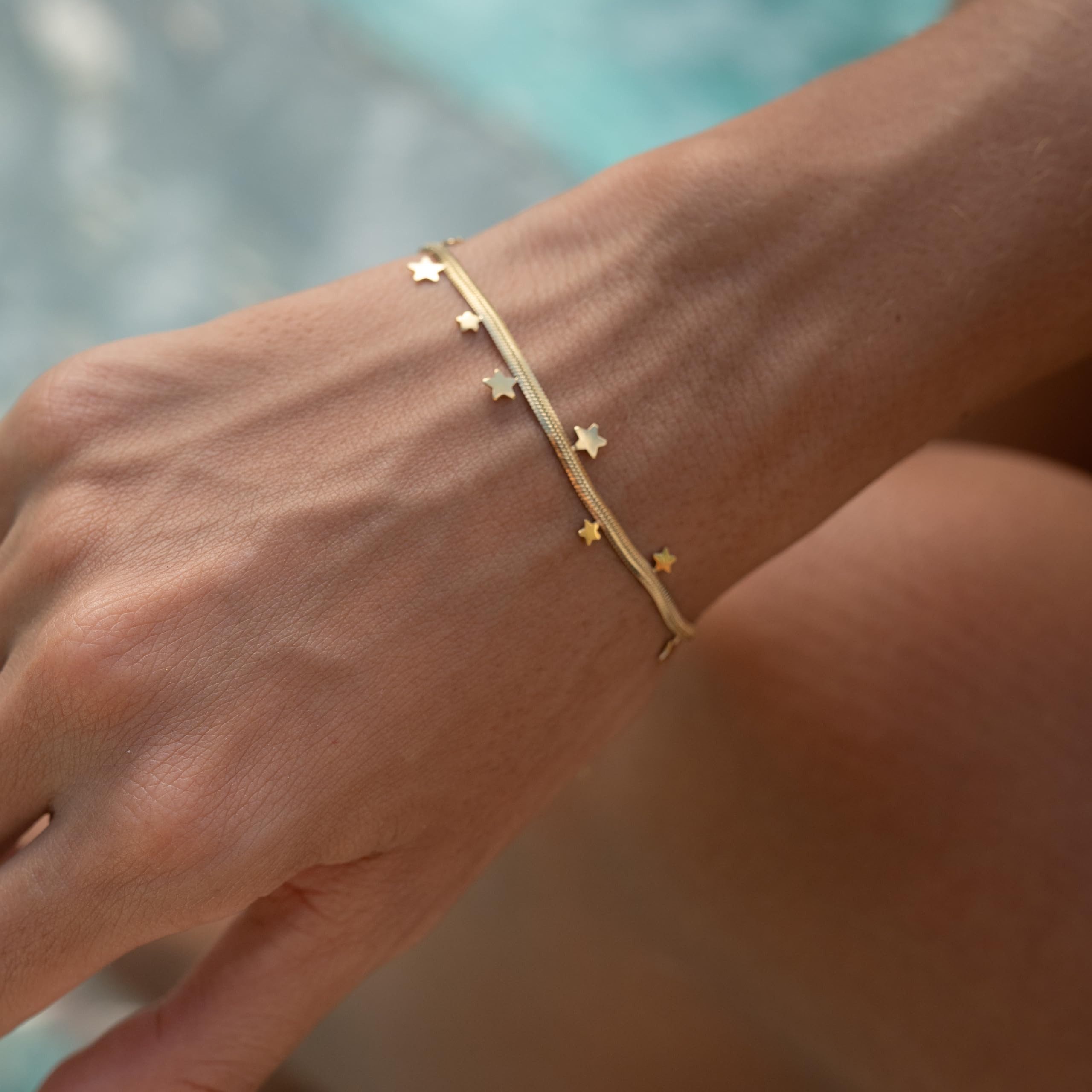 Made by Nami Armkette Armkettchen für Frauen Gold im Schlangendesign mit Anhänger 16 + 4 cm, Wasserfest & Verstellbar Geschenkideen Frauen oder Mädchen