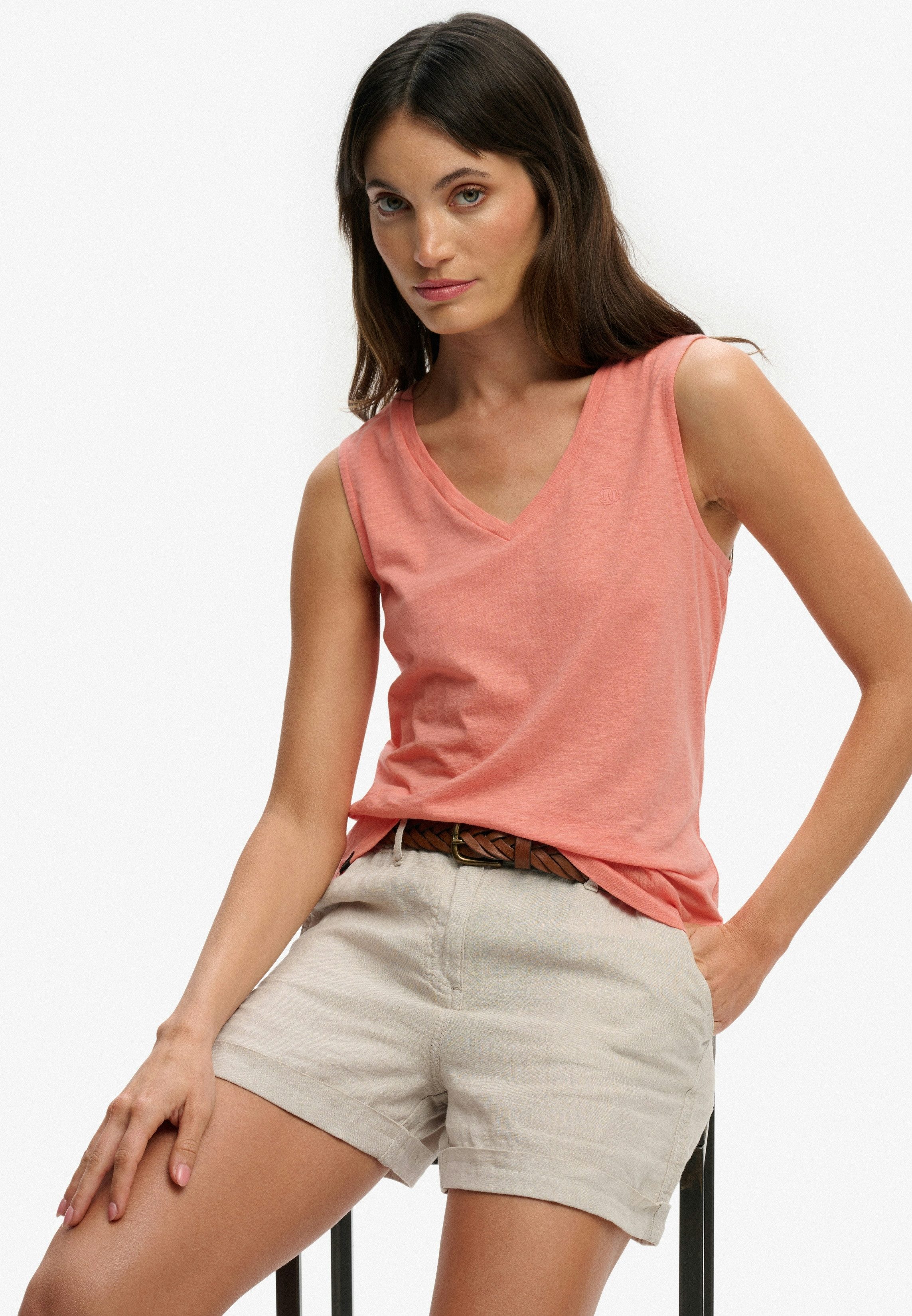 Superdry Tanktop STUDIOS VEE NECK VEST aus Baumwollmischung mit Lyocell, Regular Fit, ärmellos – Bild 2 von 5