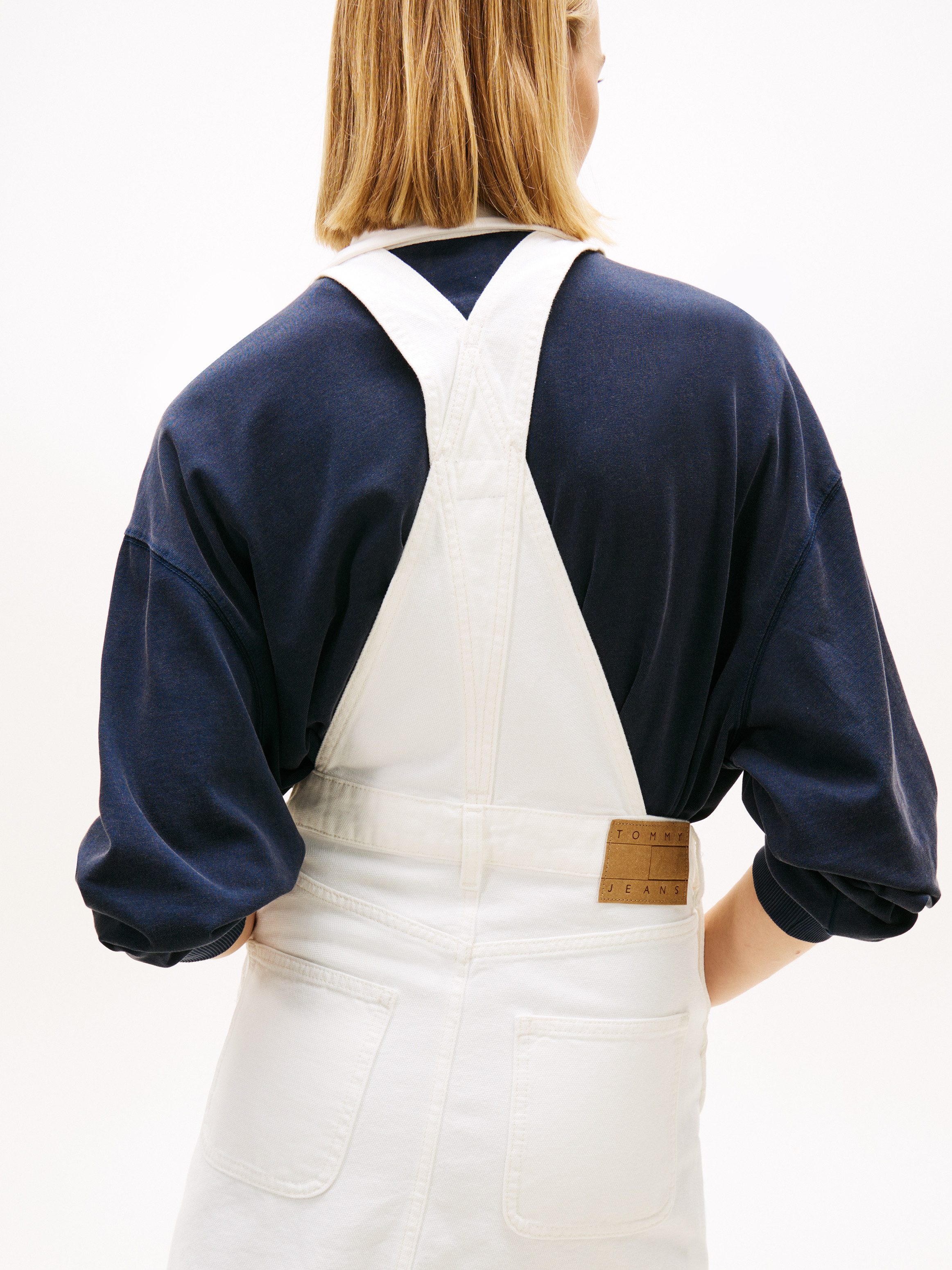 Tommy Jeans Latzkleid DENIM DUNGAREE DRESS FLG BJ6099 in Mini-Länge, Regular Fit