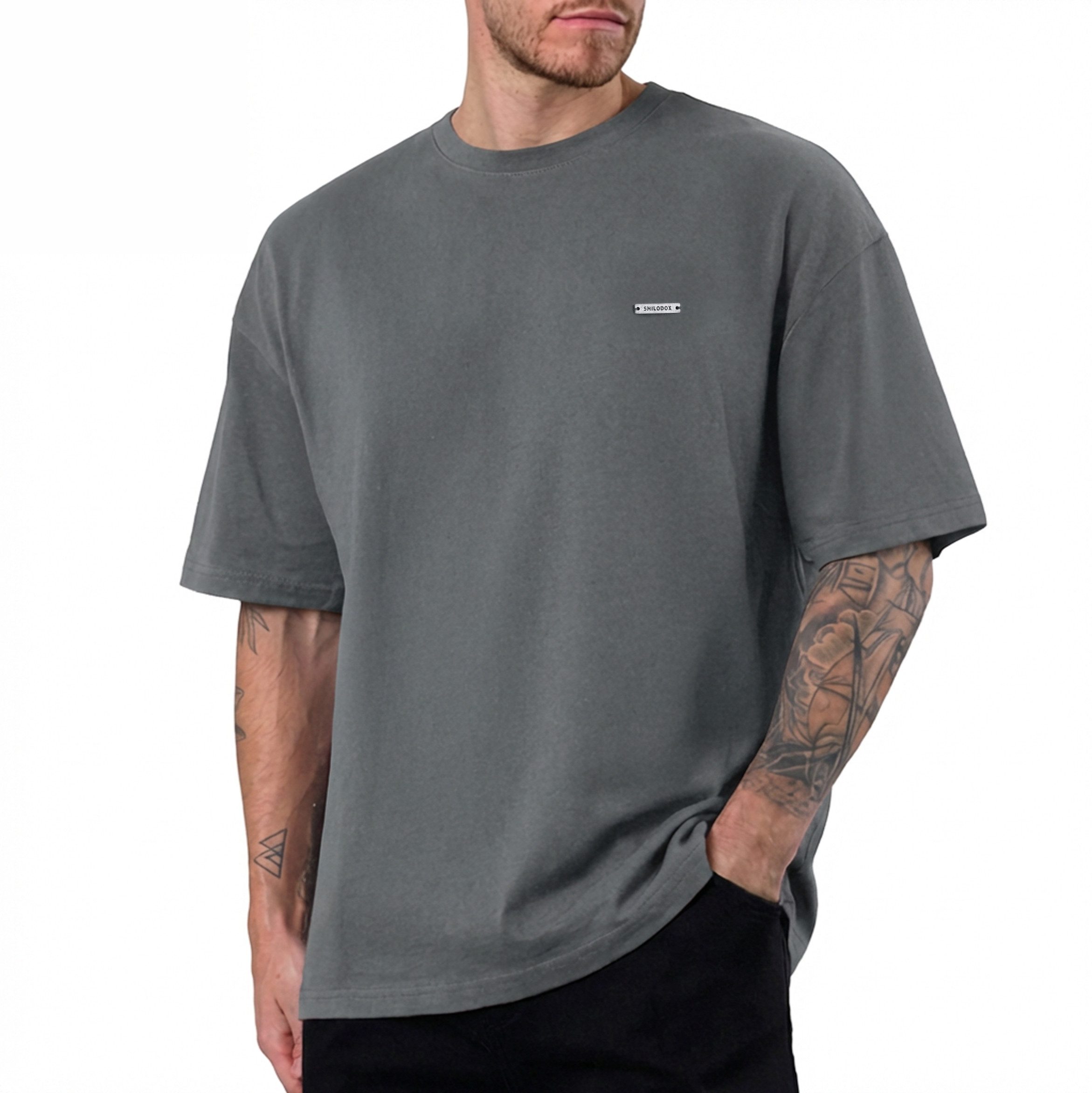 Smilodox T-Shirt Cedrik, Oversize Shirt aus 100% Baumwolle, Weiches Material, Modern Metallabel Baumwollshirt Kurzarmshirt moderne Details Freizeitshirt