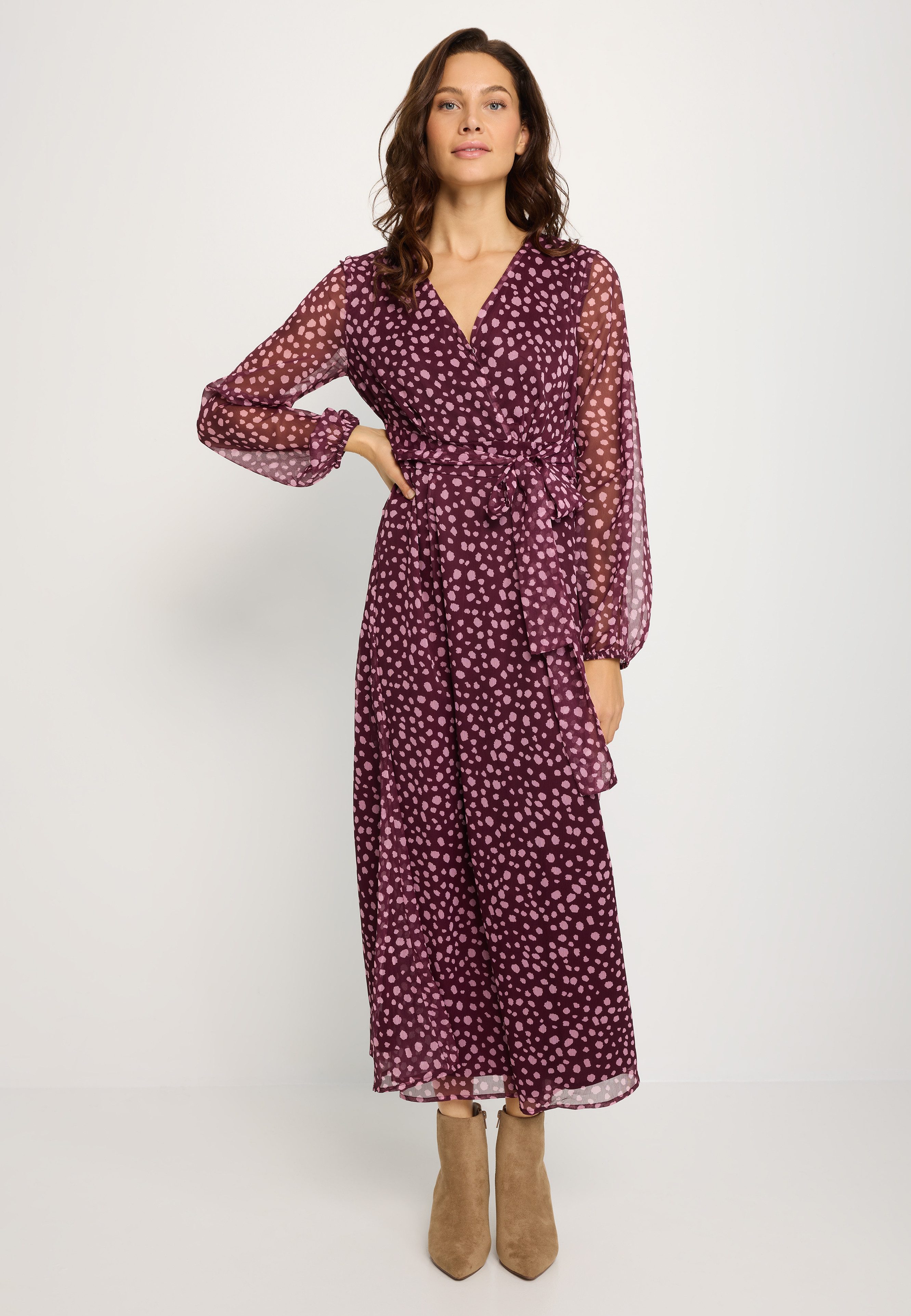LASCANA Maxikleid mit Bindeband, elegantes Maxikleid aus Chiffon