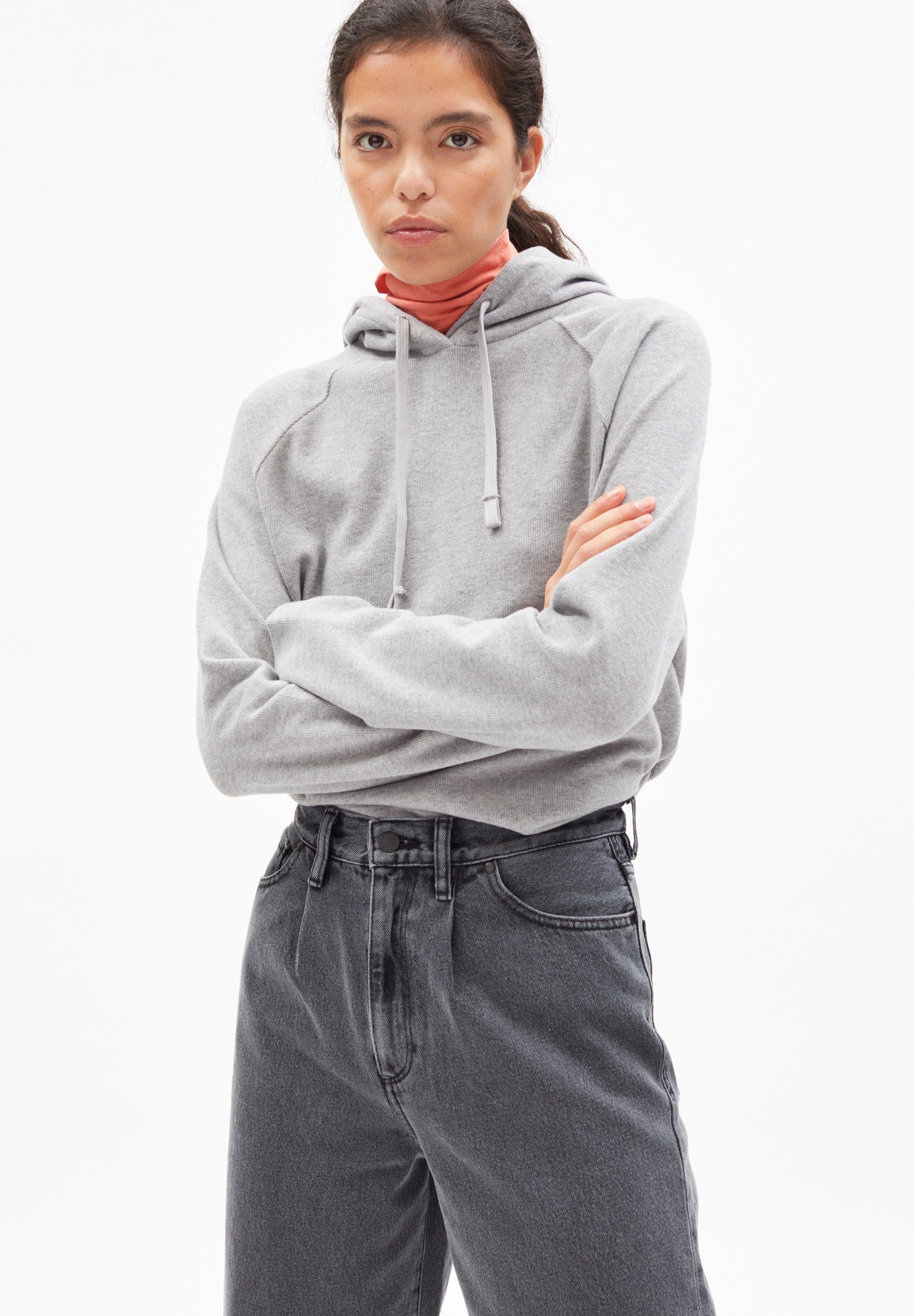 Armedangels Hoodie ENJAA Sweathoodie aus Bio-Baumwolle Loose Fit (1-tlg., Loose Fit) Kängurutasche