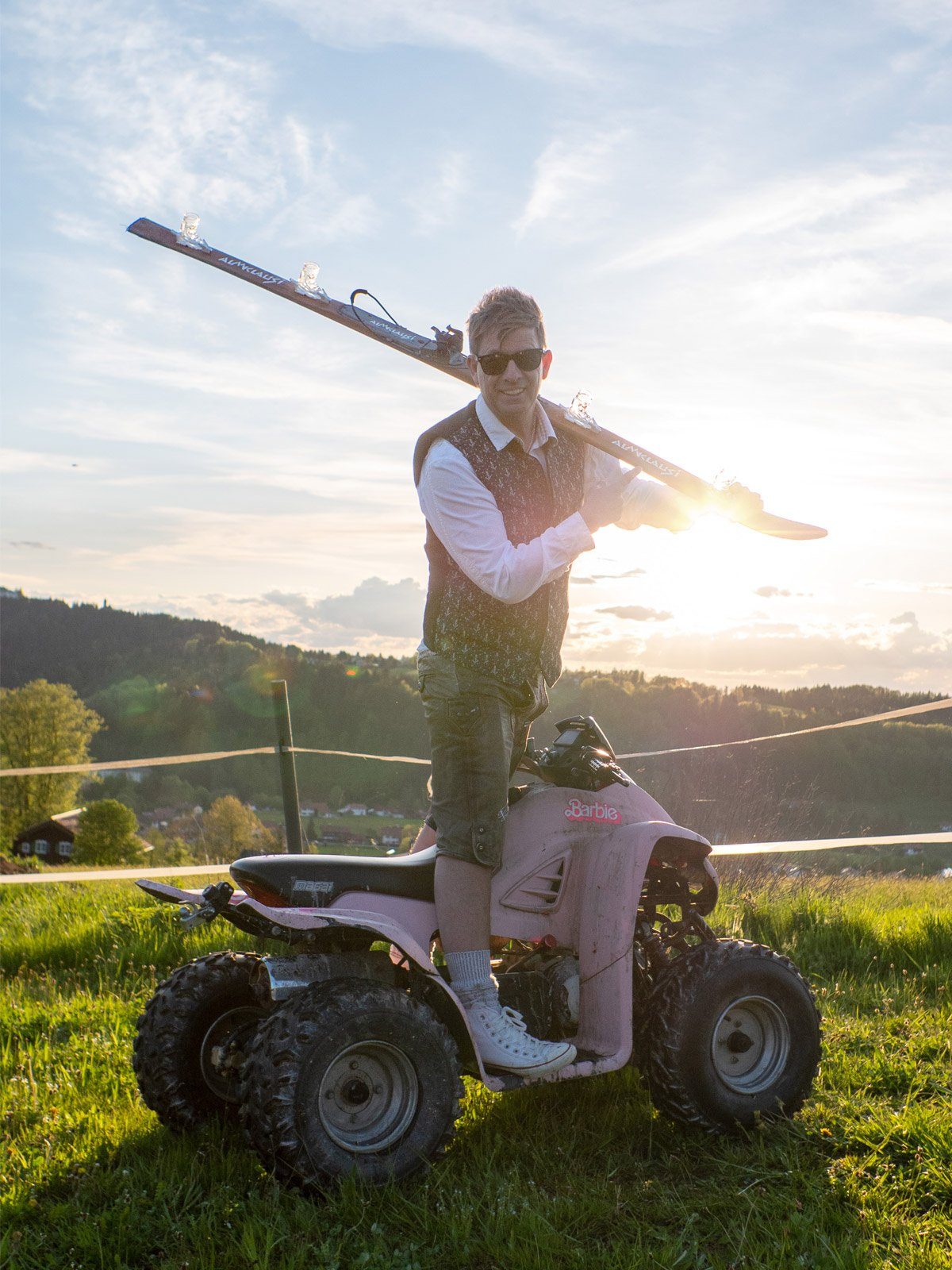 Deggelbam Schnapsglas WELTNEUHEIT *1 Stück* in Ski Form mit Bindung !, Der Hingucker auf jeder ApresSki Party!