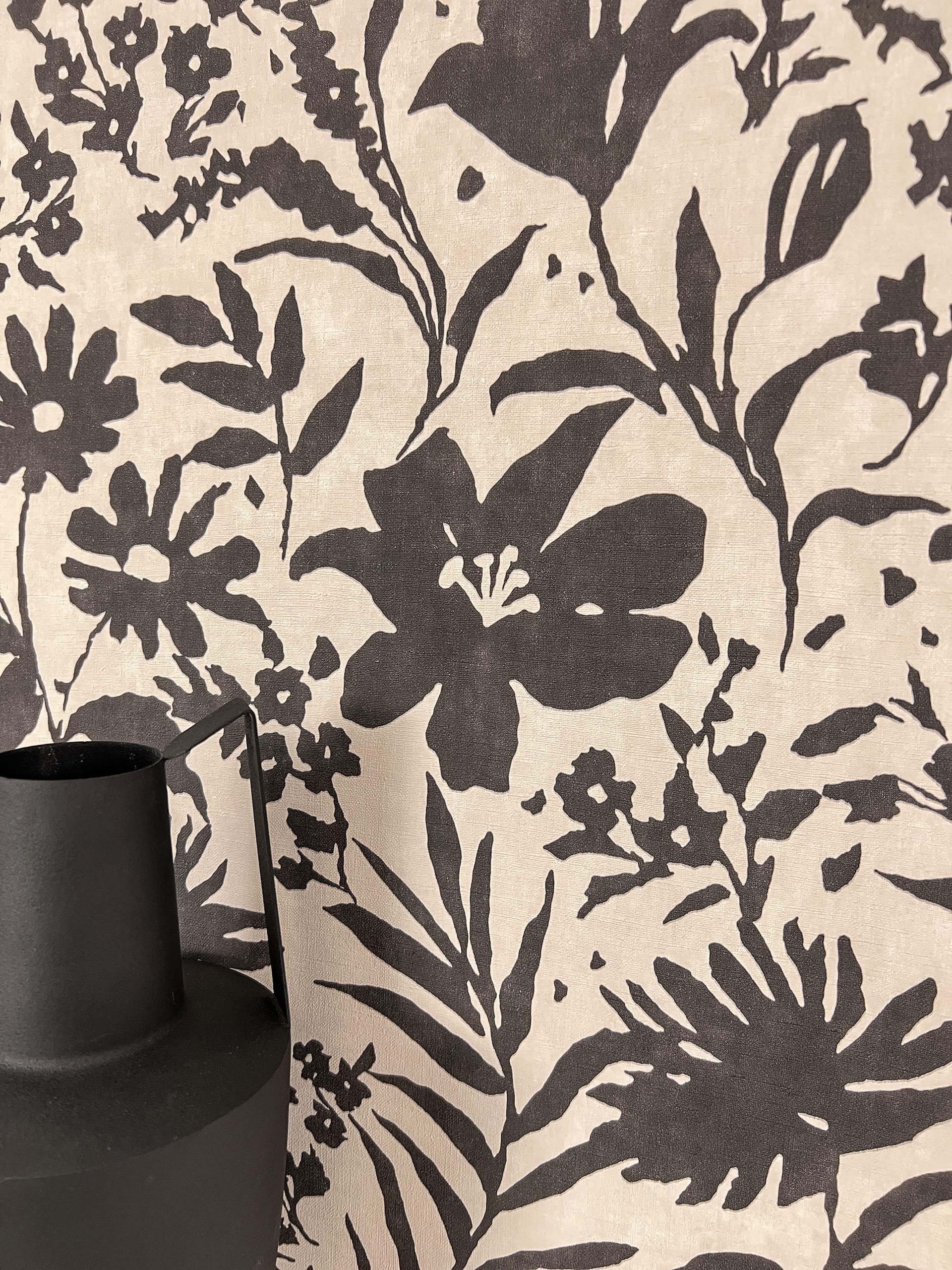 Newroom Vliestapete Narcisa Black Tapete Mustertapete Blumen,Blüten,Blätter, Schwarz Tapete Floral Blumen - Mustertapete Blumentapete Beige Grau Romantisch Modern Blüten Blätter für Wohnzimmer Schlafzimmer Küche, Blumentapete