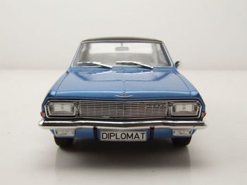 Whitebox Modellauto Opel Diplomat A V8 Coupe 1965 blau metallic schwarz Modellauto 1:24, Maßstab 1:24