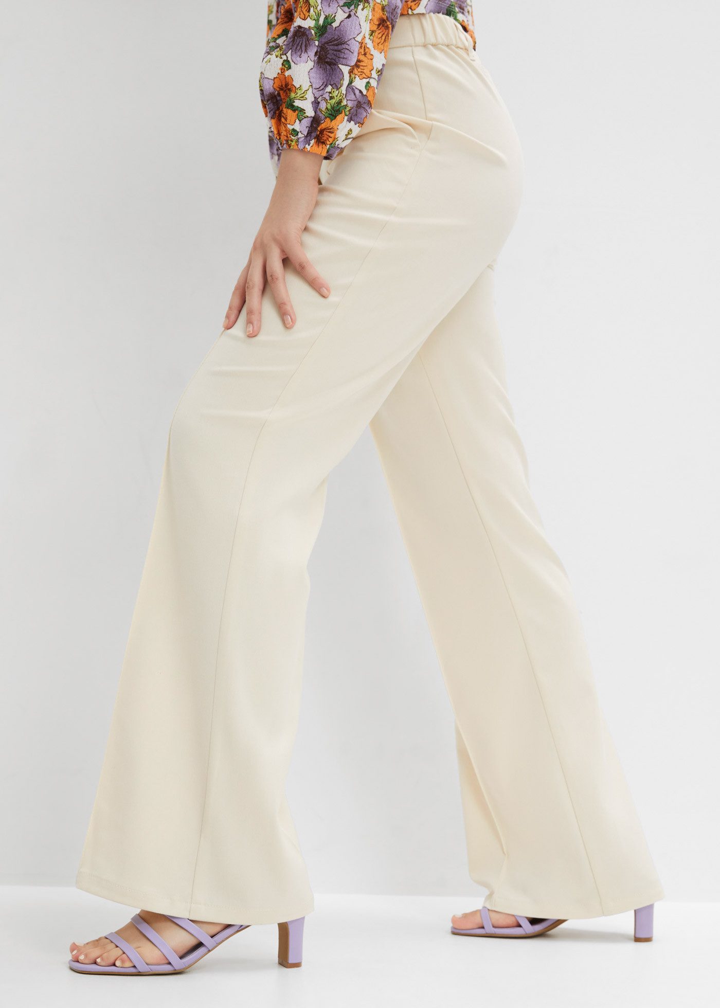 bonprix Anzughose mit Elasthan-Anteil, Regular Fit, Flared Schnitt, eleganter Stil