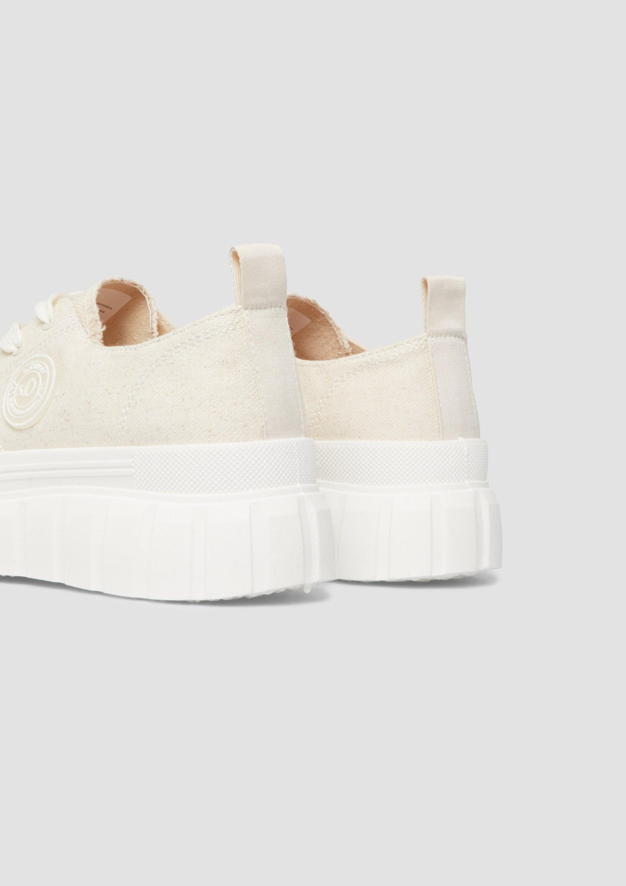s.Oliver Sneakers Sneaker Textil-Sneaker mit Plateau-Sohle