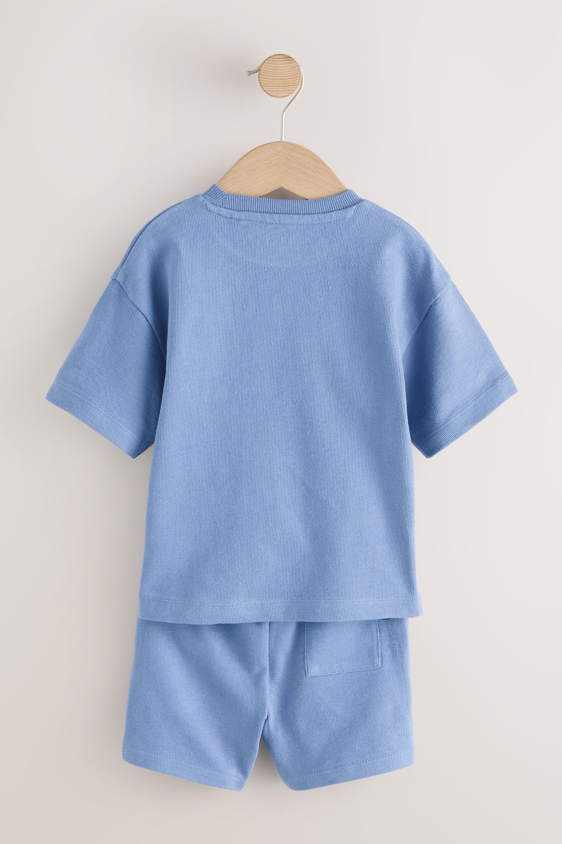 Next T-Shirt & Shorts Strukturiertes T-Shirt und Shorts, Set (2-tlg)