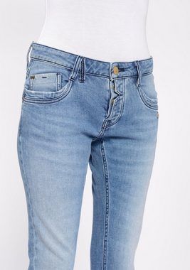 GANG Relax-fit-Jeans 94GERDA DEEP CROTCH aus der ECO LINE mit Bio-Baumwolle und Stretch