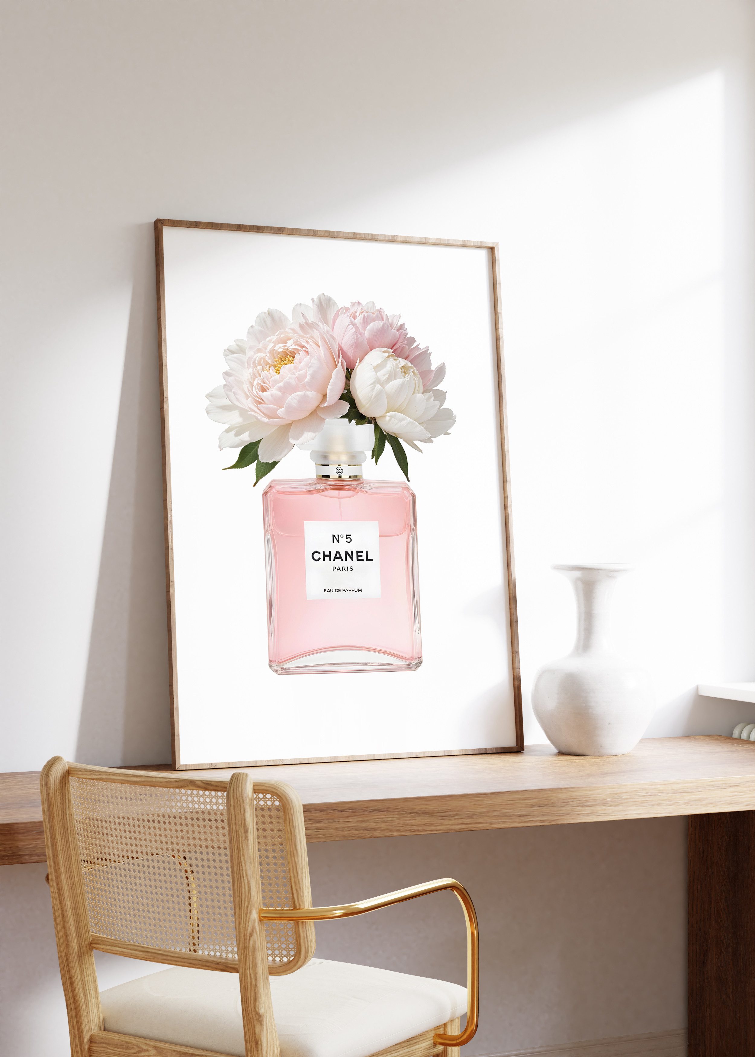 JUSTGOODMOOD Poster Premium ® Coco Chanel Poster · Coco Pink Parfüm Flacon · ohne Rahmen, (1 St) – Bild 5 von 5