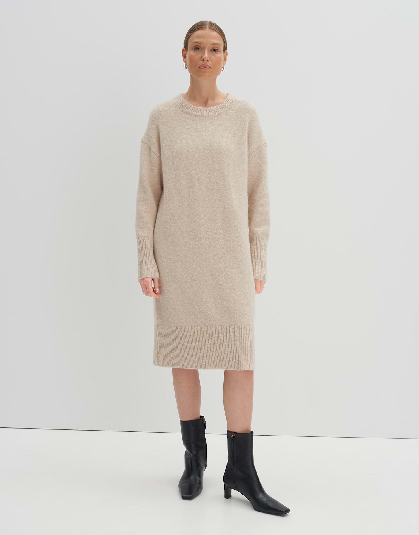 Strickkleid Strickkleid QIOLA mit Woll Anteil